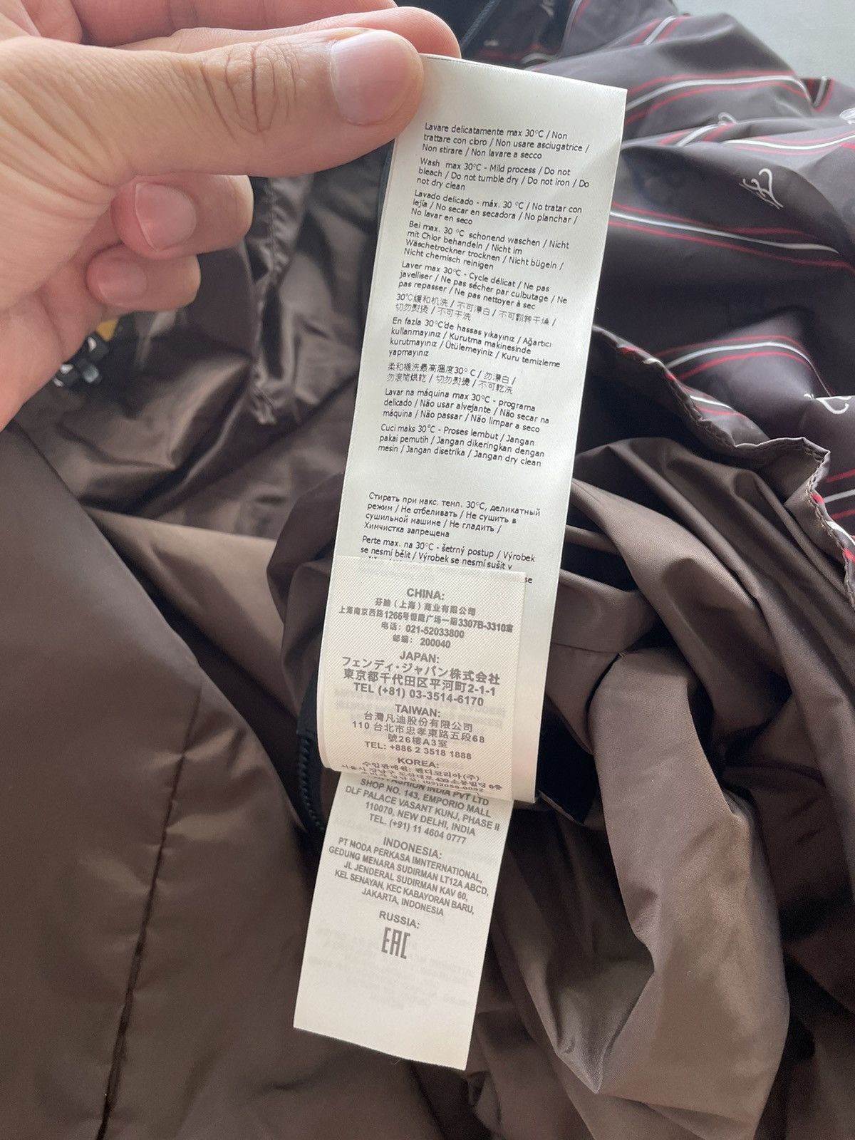 Fendi $2,500 Super Runway FF Logo Fendi Jacket Reversible Size US L / EU 52-54 / 3 - 25 Thumbnail