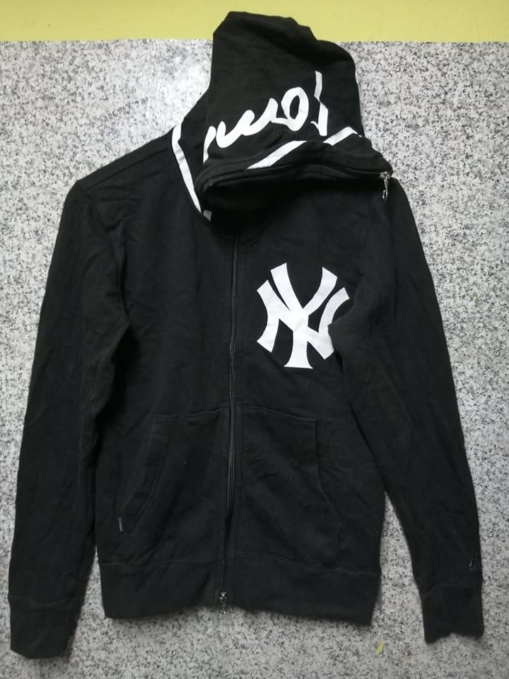 New York Yankees × Tommy Hilfiger × Vintage VINTAGE TOMMY X YANKEES ZIPFULL VERY RARE Size US S / EU 44-46 / 1 - 1 Thumbnail