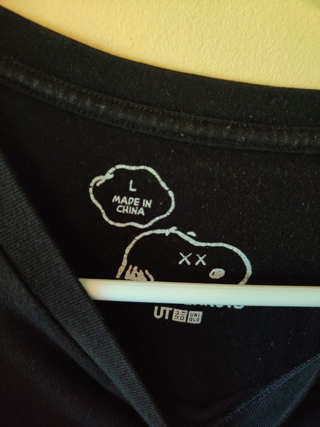 Kaws × Uniqlo KAWS x Uniqlo Peanuts Pocket Tee Size US L / EU 52-54 / 3 - 2 Thumbnail