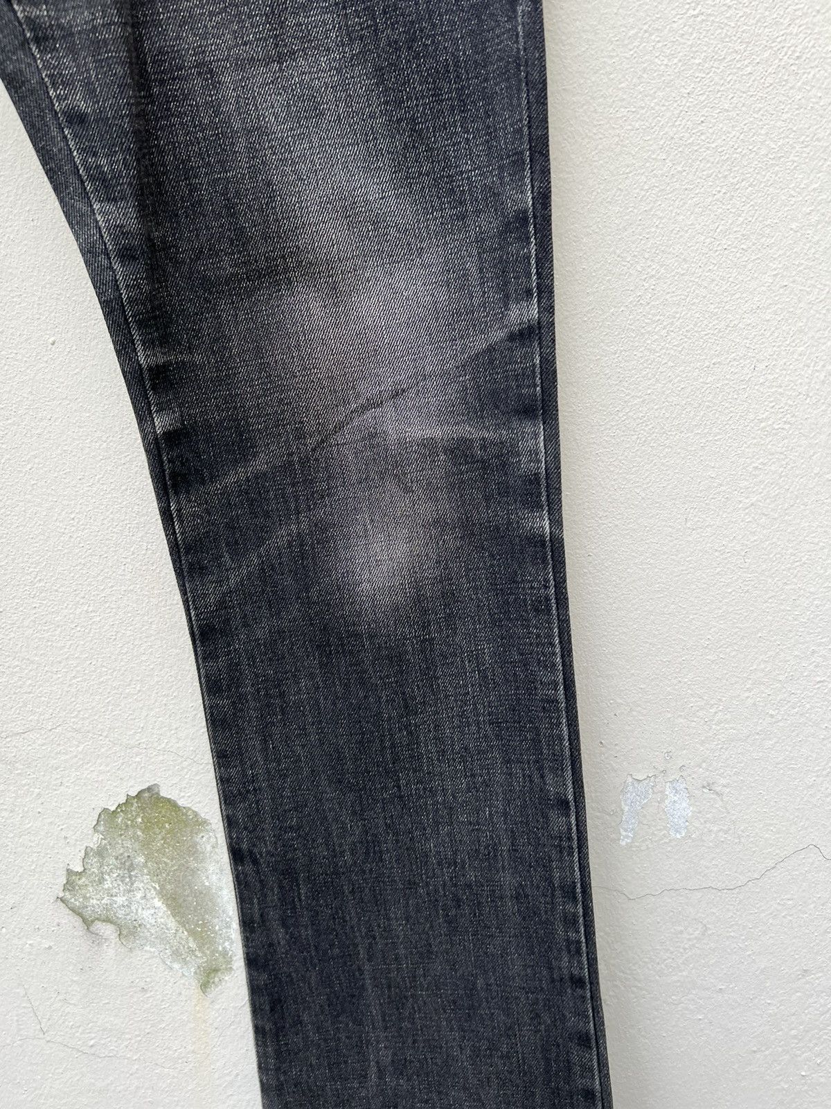 Vintage Vintage Paranoid Japan Zipper Fade Black Denim Flare Jeans Size US 29 - 13 Thumbnail