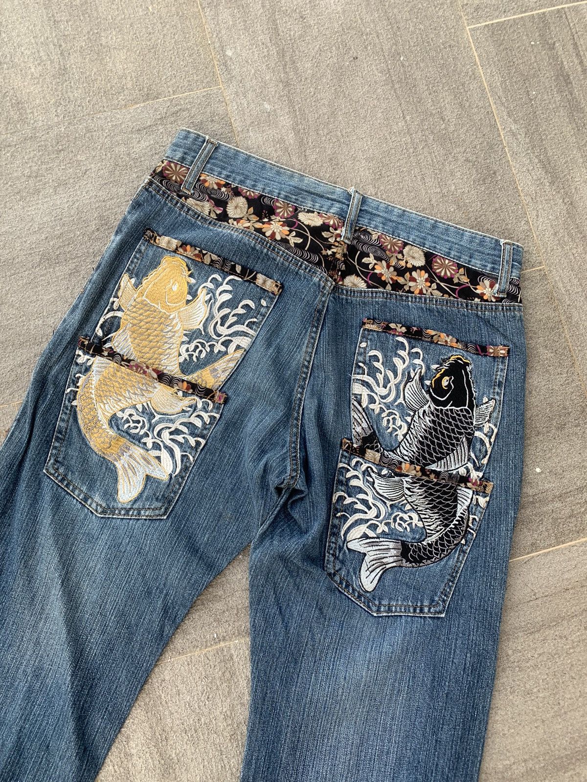 Japanese Brand Double Back Pocket Embroidered Koi Fish Denim Pants Size US 33 - 2 Thumbnail