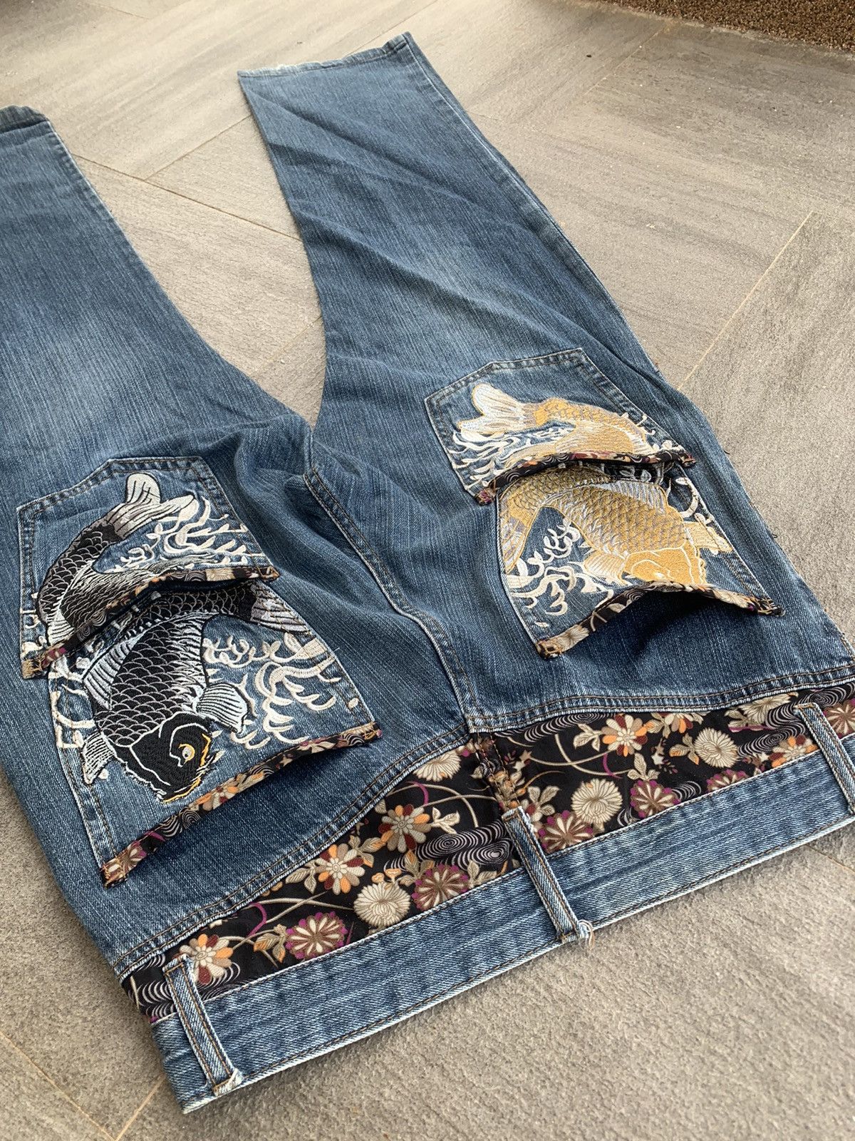 Japanese Brand Double Back Pocket Embroidered Koi Fish Denim Pants Size US 33 - 3 Thumbnail