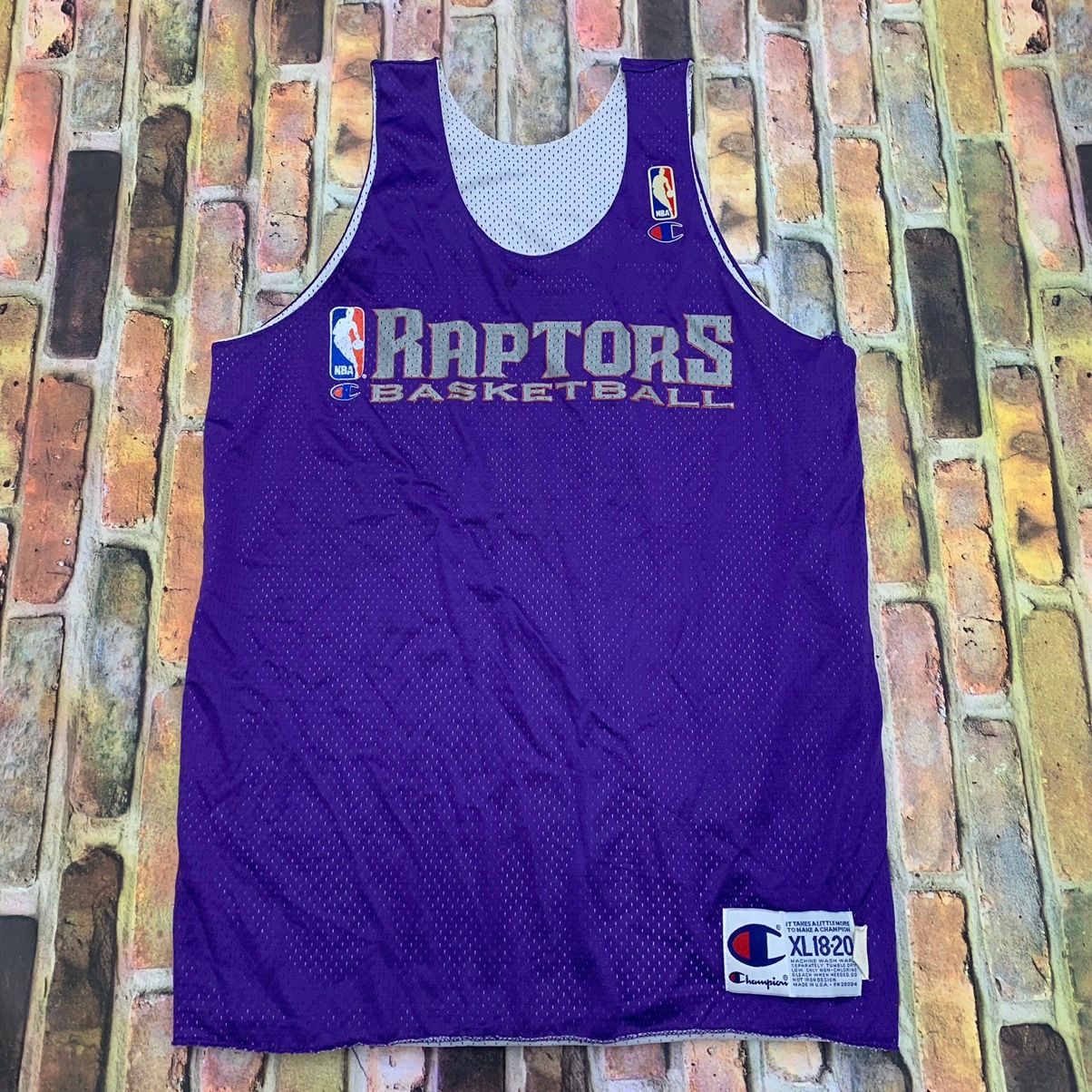 Vintage Vintage Toronto Raptors jersey Size US M / EU 48-50 / 2 - 1 Preview