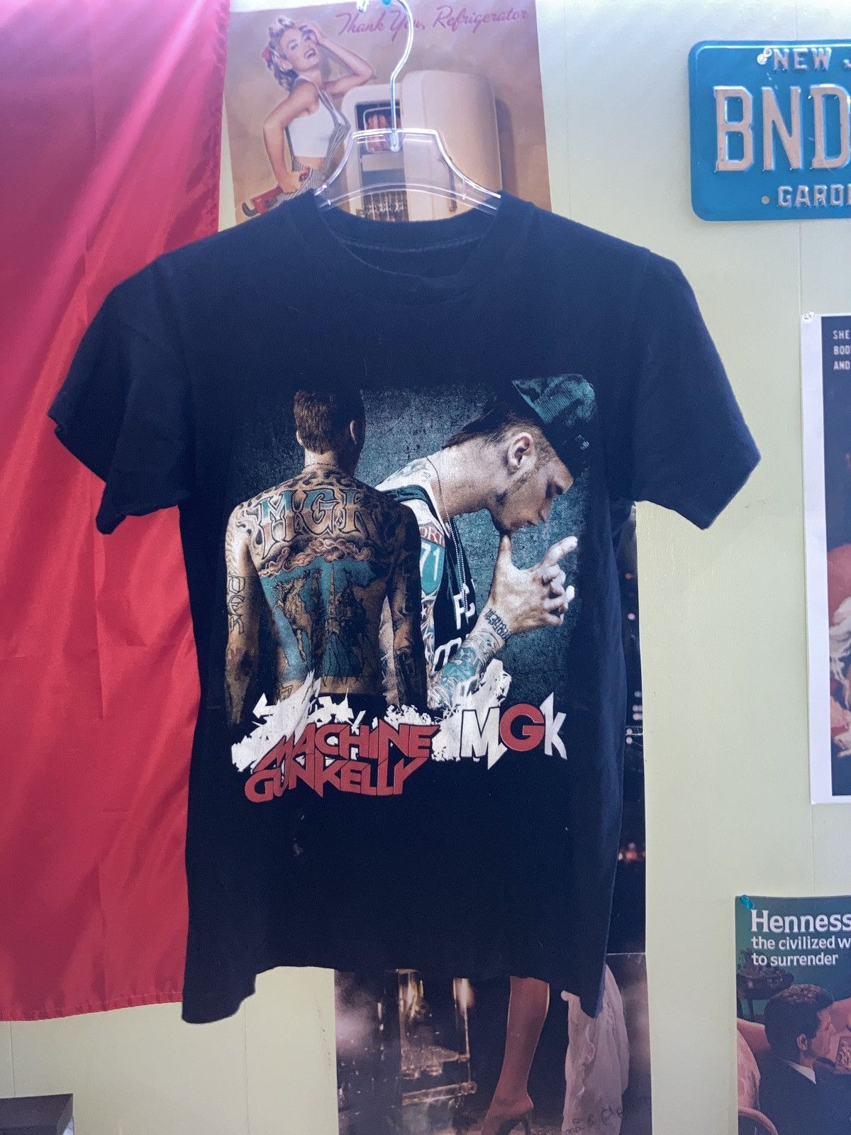 Sweat à Capuche Anniversaire MGK Machine Gun Kelly Hotel Diablo - Taille S à 5XL