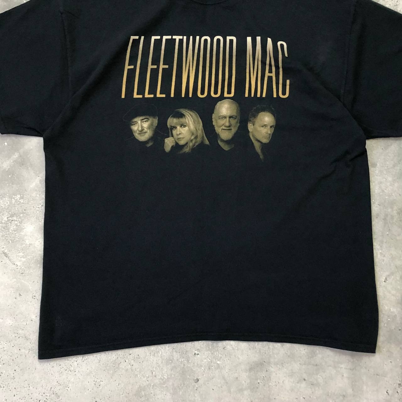 Band Tees 2013 Fleetwood Mac Band Tour T Shirt Black Size XXL Size US XXL / EU 58 / 5 - 10 Thumbnail