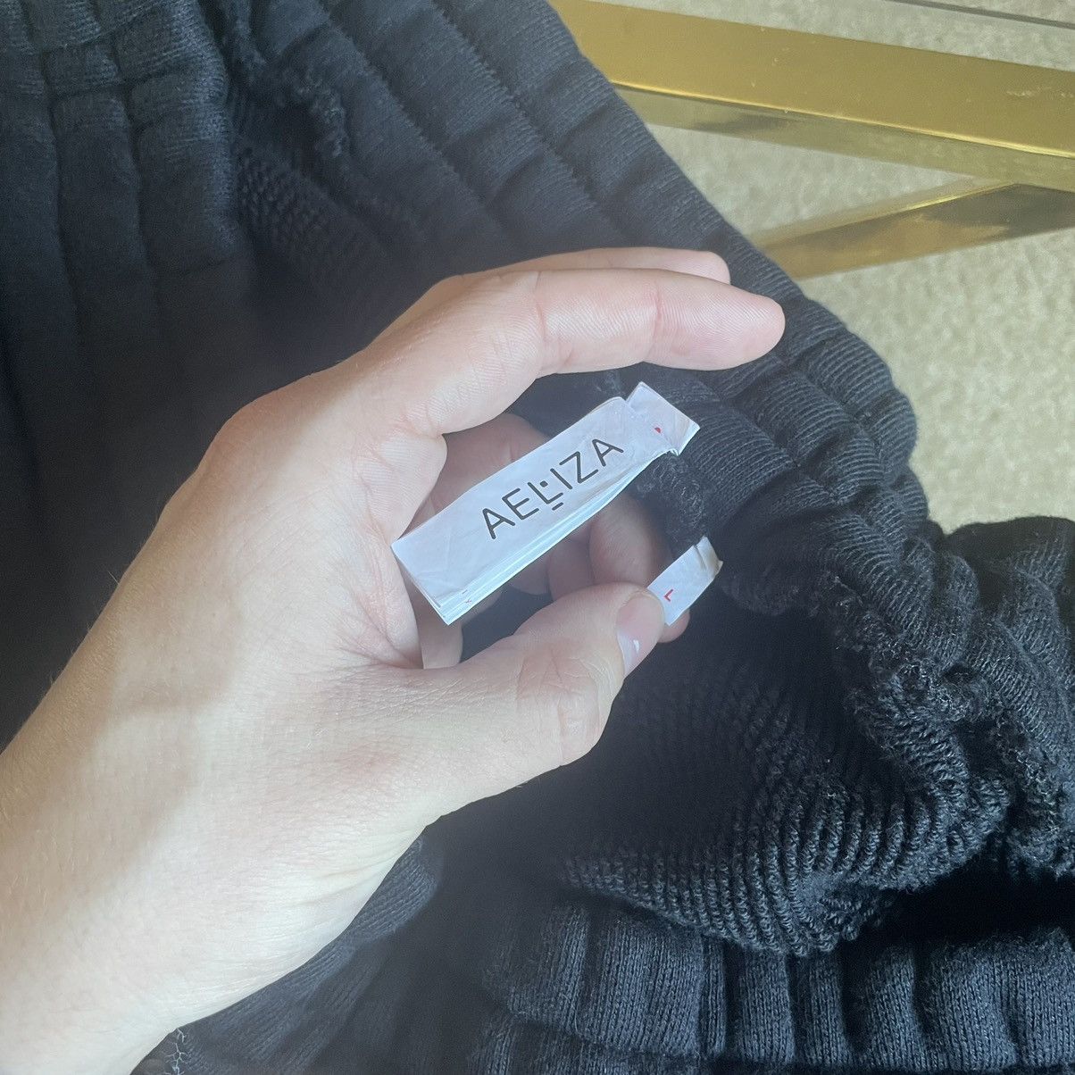 Other triple black aeliza cuffed puff print sweatpants joggers Size US 33 - 3 Thumbnail