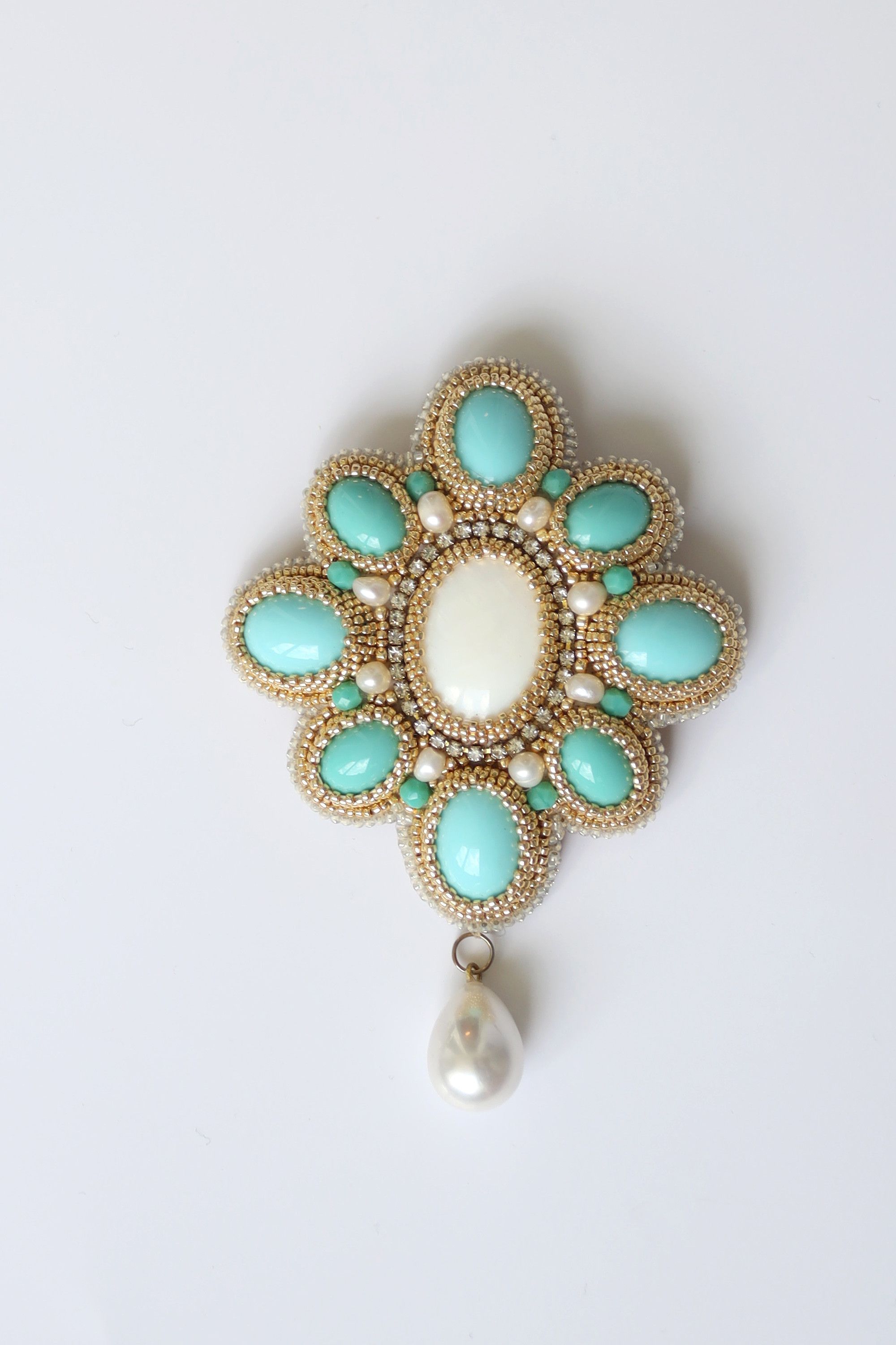 Other Womens Beaded Brooch Japanese Beads chrysoprase blue agate Size ONE SIZE - 1 Thumbnail