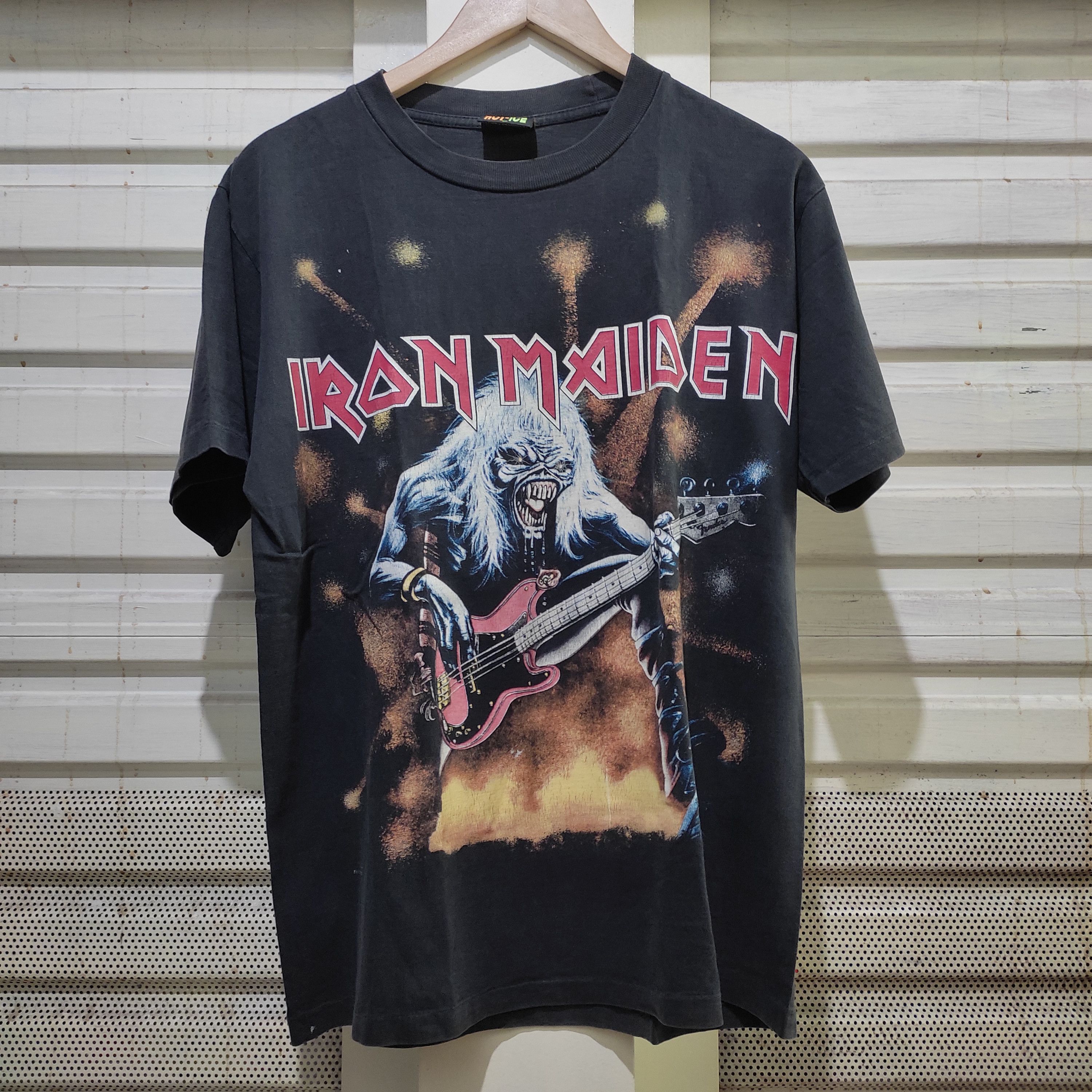 Bootleg iron maiden tshirt