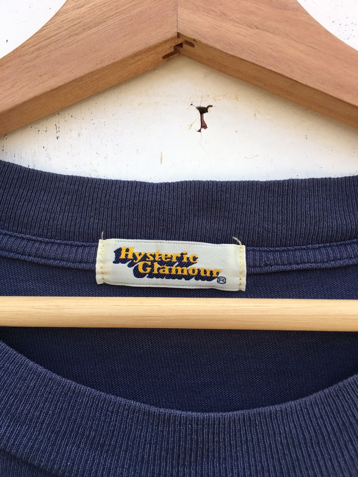 Hysteric Glamour Vintage 90s Hysteric Glamour Biglogo Spellout Tshirt Size US M / EU 48-50 / 2 - 6 Thumbnail