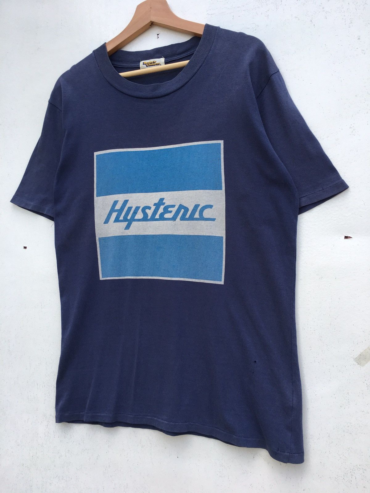 Hysteric Glamour Vintage 90s Hysteric Glamour Biglogo Spellout Tshirt Size US M / EU 48-50 / 2 - 4 Thumbnail