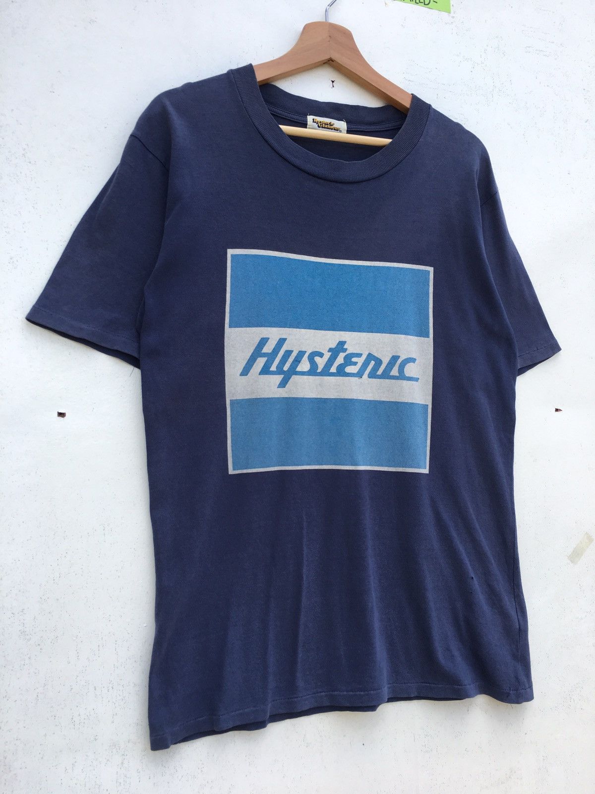 Hysteric Glamour Vintage 90s Hysteric Glamour Biglogo Spellout Tshirt Size US M / EU 48-50 / 2 - 3 Thumbnail