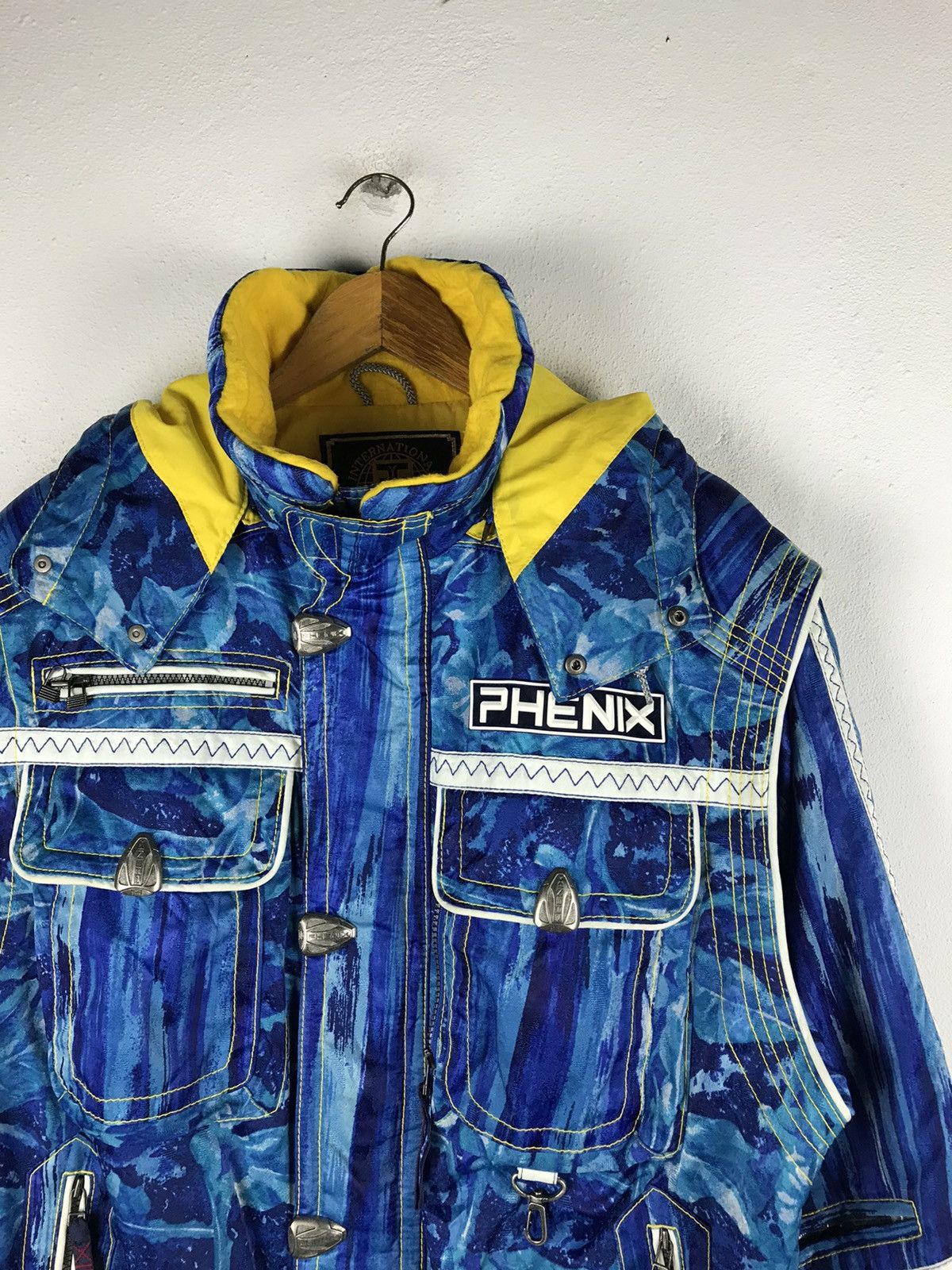 Japanese Brand Vintage Phenix Ski Jacket Japan Blue Yellow FIS Competition Size US L / EU 52-54 / 3 - 6 Thumbnail