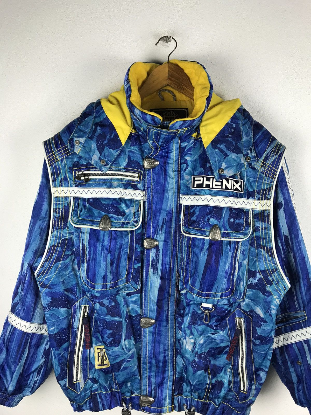 Japanese Brand Vintage Phenix Ski Jacket Japan Blue Yellow FIS Competition Size US L / EU 52-54 / 3 - 5 Thumbnail