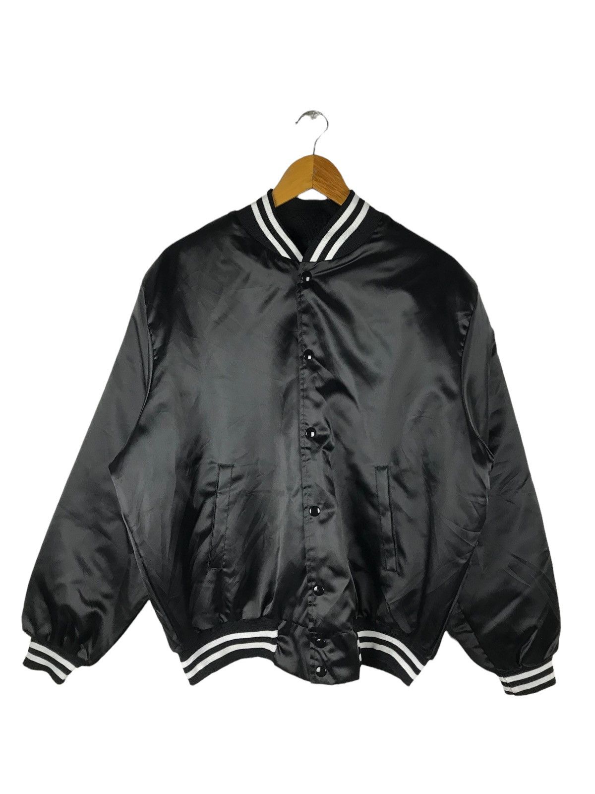 Globe × Vintage Globe Music Delivery Satin Varsity Jacket: Iconic Streetwear Size US L / EU 52-54 / 3 - 2 Thumbnail