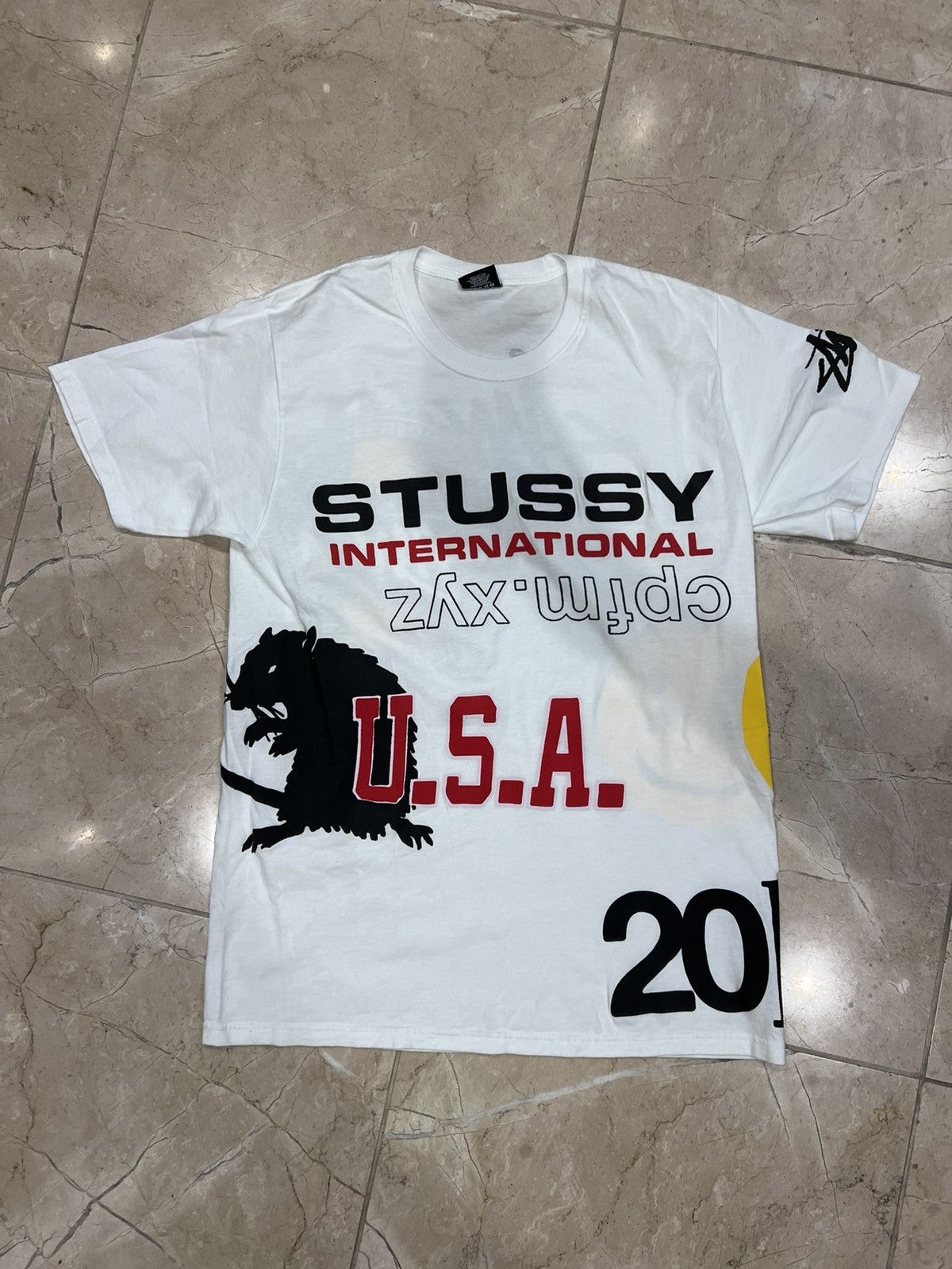 いラインアップ CPFM x Stussy 新品未開封 INTERNATIONAL S TEE