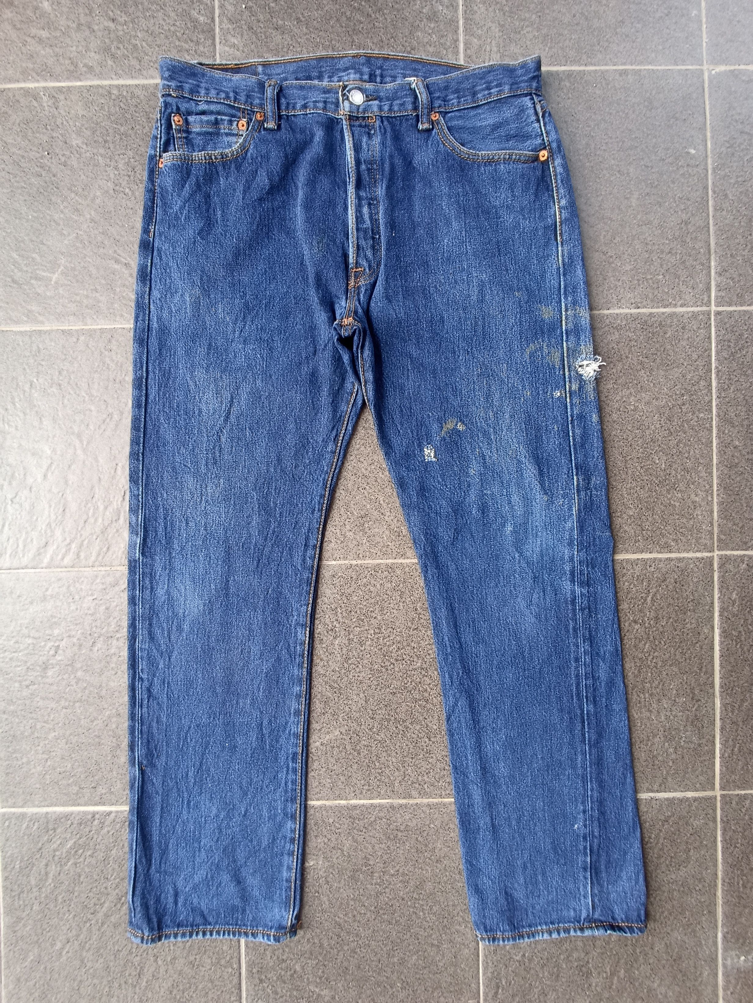 Vintage Levis 501 Blue Jeans - J196