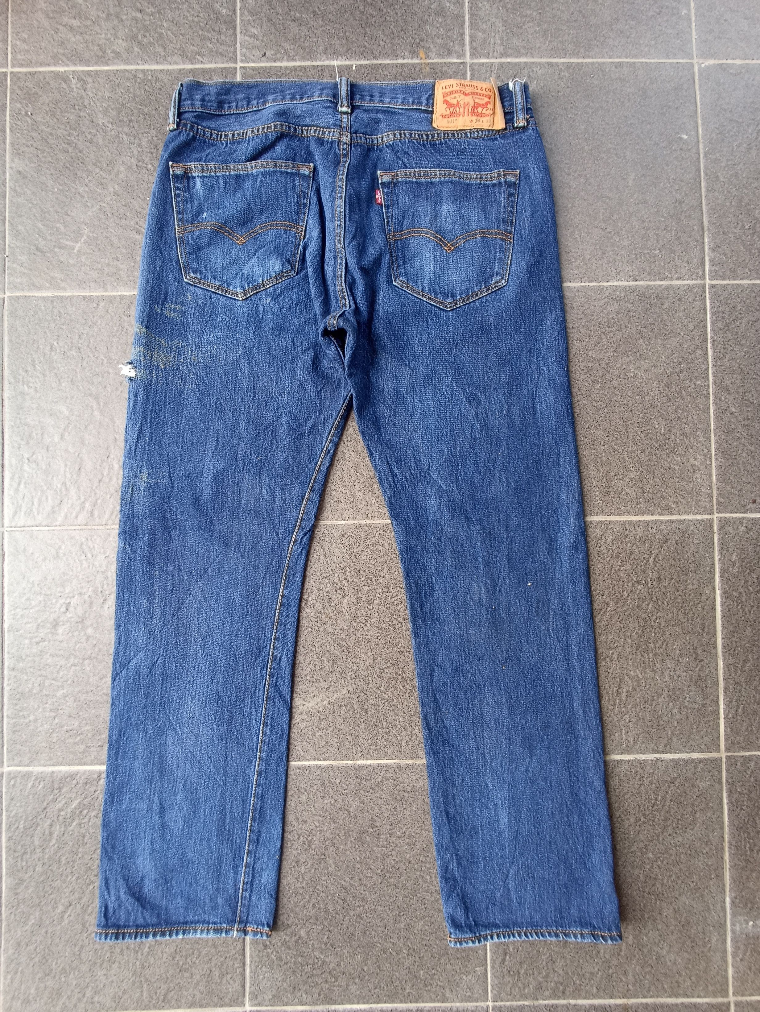 Jean × Levi's × Vintage Vintage Levis 501 Blue Jeans - J196 Size US 36 / EU 52 - 2 Thumbnail