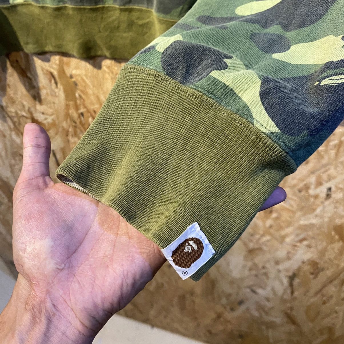 Bape × Vintage VERY RARE‼️A Bathing Ape College Camo Reversible Sweatshirt Size US L / EU 52-54 / 3 - 11 Thumbnail