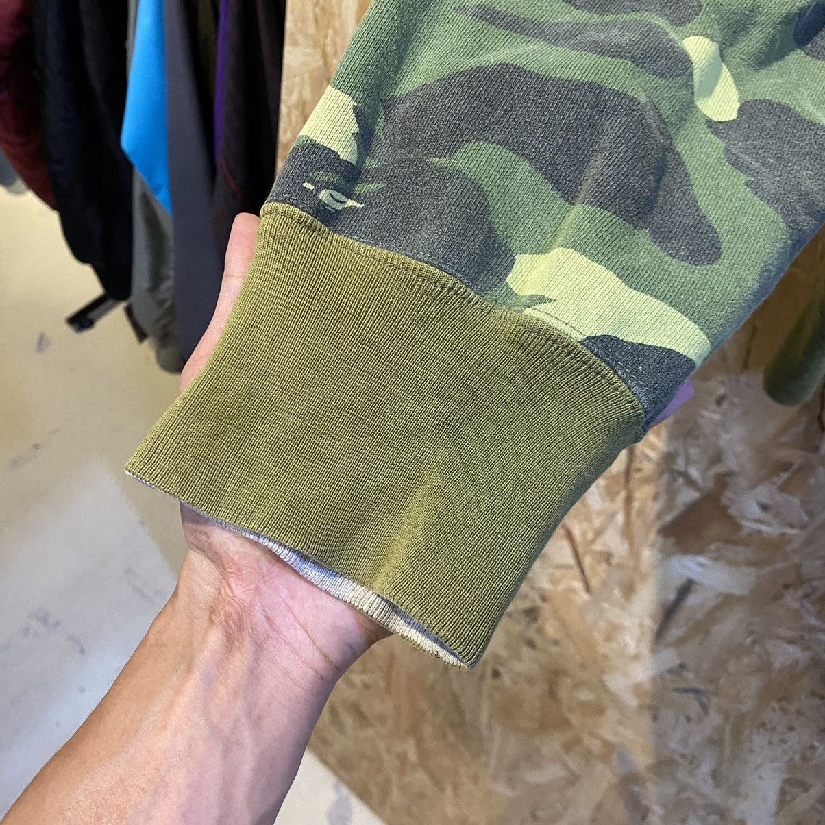 Bape × Vintage VERY RARE‼️A Bathing Ape College Camo Reversible Sweatshirt Size US L / EU 52-54 / 3 - 10 Thumbnail