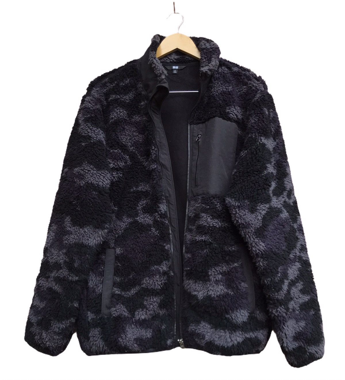 Japanese Brand Uniqlo Camouflage Deep Pile Retro X Sherpa Fleece Jacket Size US M / EU 48-50 / 2 - 1 Thumbnail