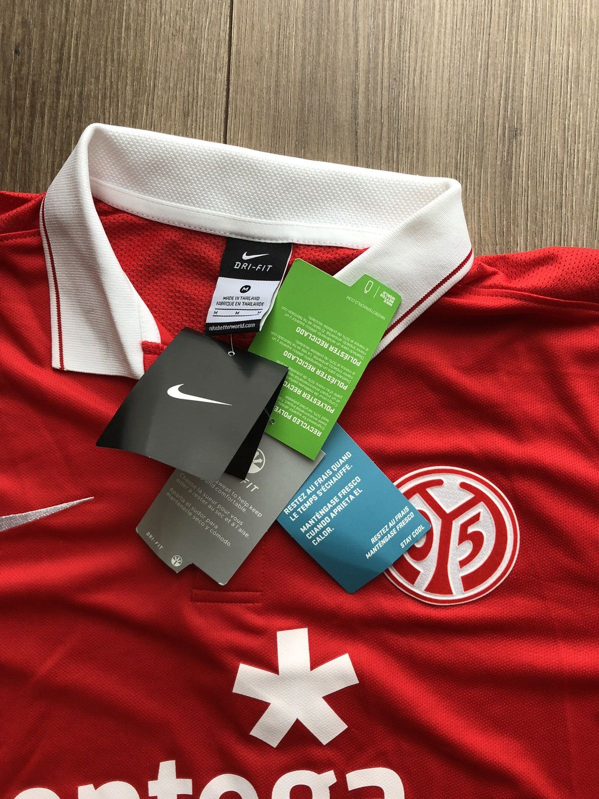 Nike Brand new Nike 2014-2015 FSV Mainz Home Shirt (signed) M Size US M / EU 48-50 / 2 - 4 Thumbnail