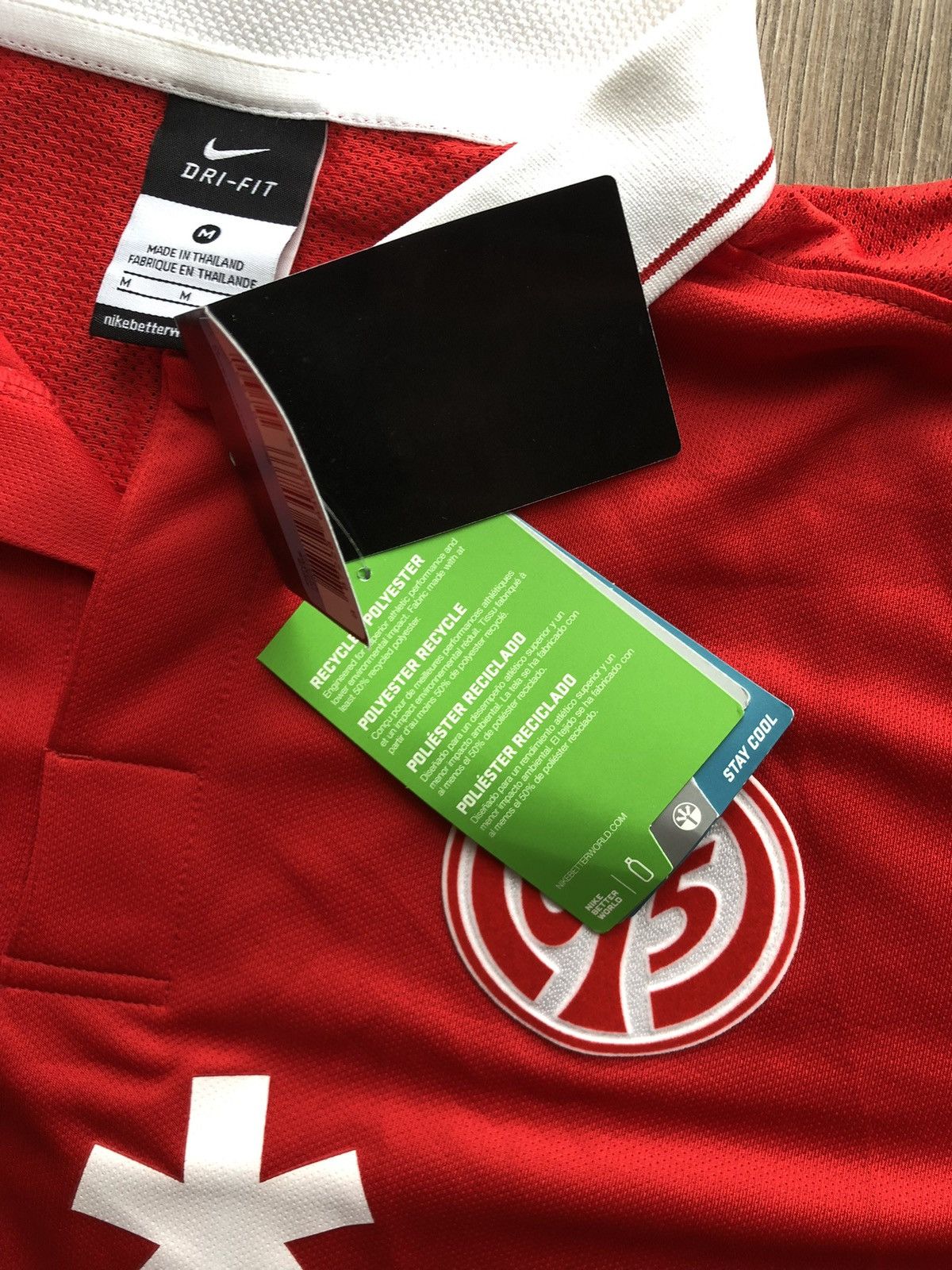 Nike Brand new Nike 2014-2015 FSV Mainz Home Shirt (signed) M Size US M / EU 48-50 / 2 - 5 Thumbnail