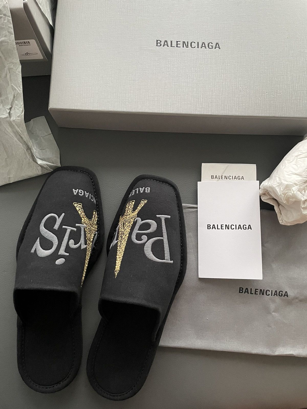 Balenciaga Runway Brand New Paris Eiffel Tower Balenciaga Logo Slipper Size US 7 / EU 40 - 15 Thumbnail