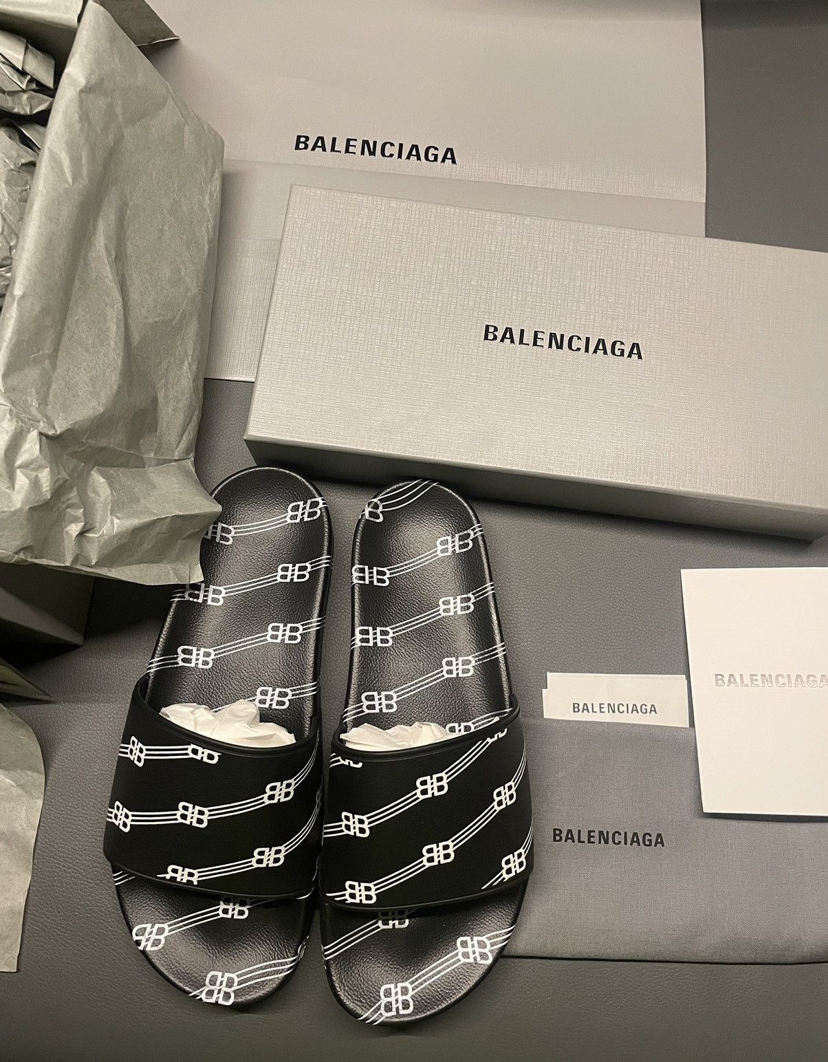 Balenciaga NEW Rare Runway Limited Edition License BB Logo Pool Slides Size US 11 / EU 44 - 17 Thumbnail