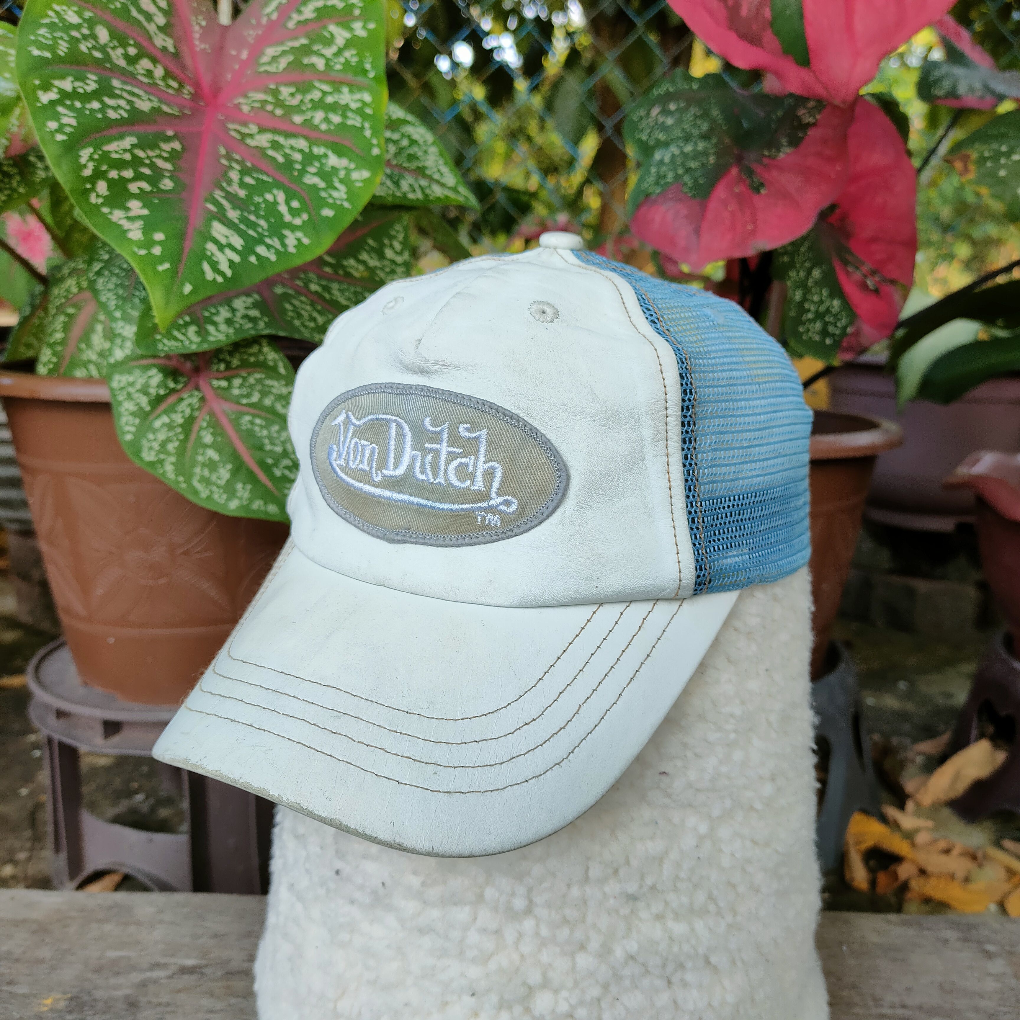 Von Dutch Vintage VON DUTCH Leather Material Patches Trucker Cap Size ONE SIZE - 1 Thumbnail