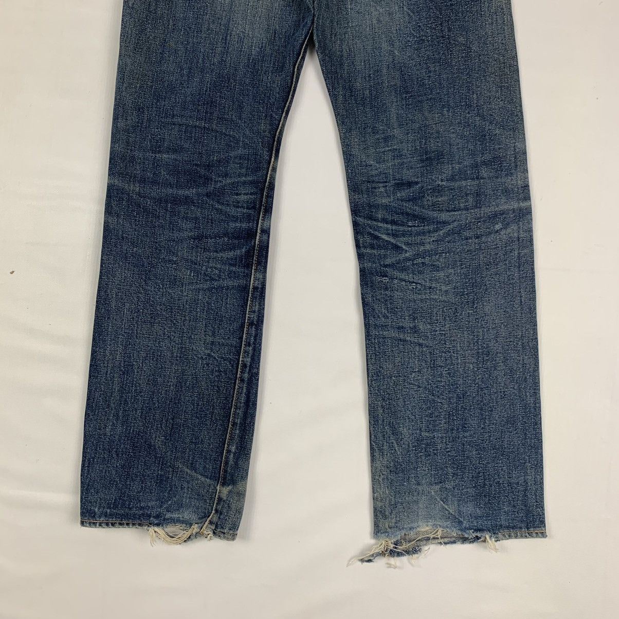 Levi's Vintage Distressed Levi’s Selvedge Denim Jeans Pants Size US 30 / EU 46 - 9 Thumbnail