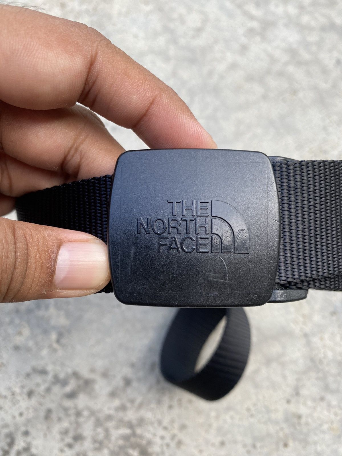 The North Face THE NORTH FACE BELT Adjustable max waist 40” Hiking Pant Size 40 - 6 Thumbnail