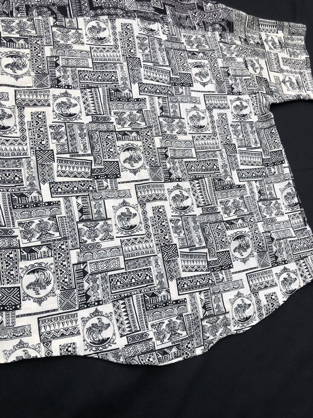 Vintage Vintage 90s Sciarpa Japan Crazy Pattern Silky Hawaiian Shirt Size US L / EU 52-54 / 3 - 20 Thumbnail