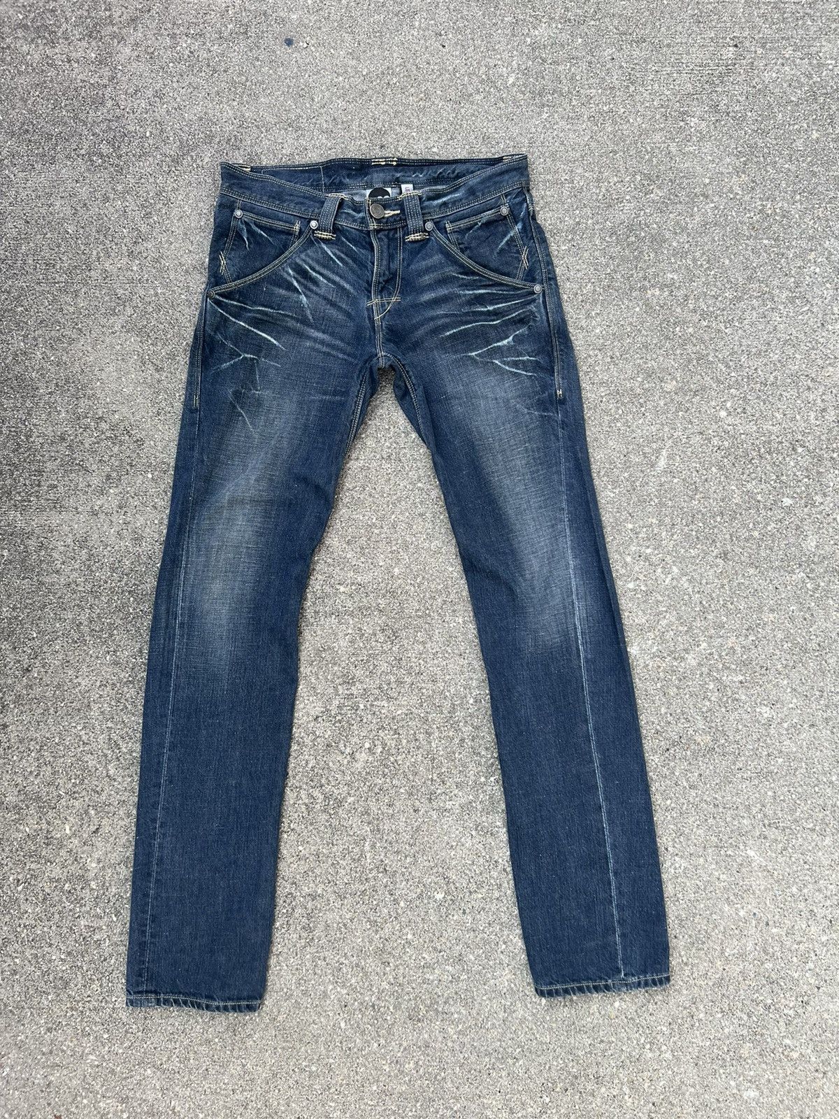 Levi's Vintage 2002 Levi’s Engineered Denim Slim Jeans Size US 29 - 1 Thumbnail