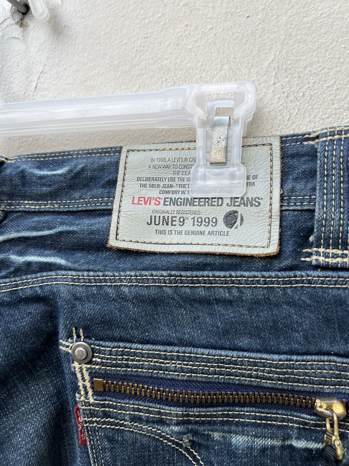 Levi's Vintage 2002 Levi’s Engineered Denim Slim Jeans Size US 29 - 15 Thumbnail