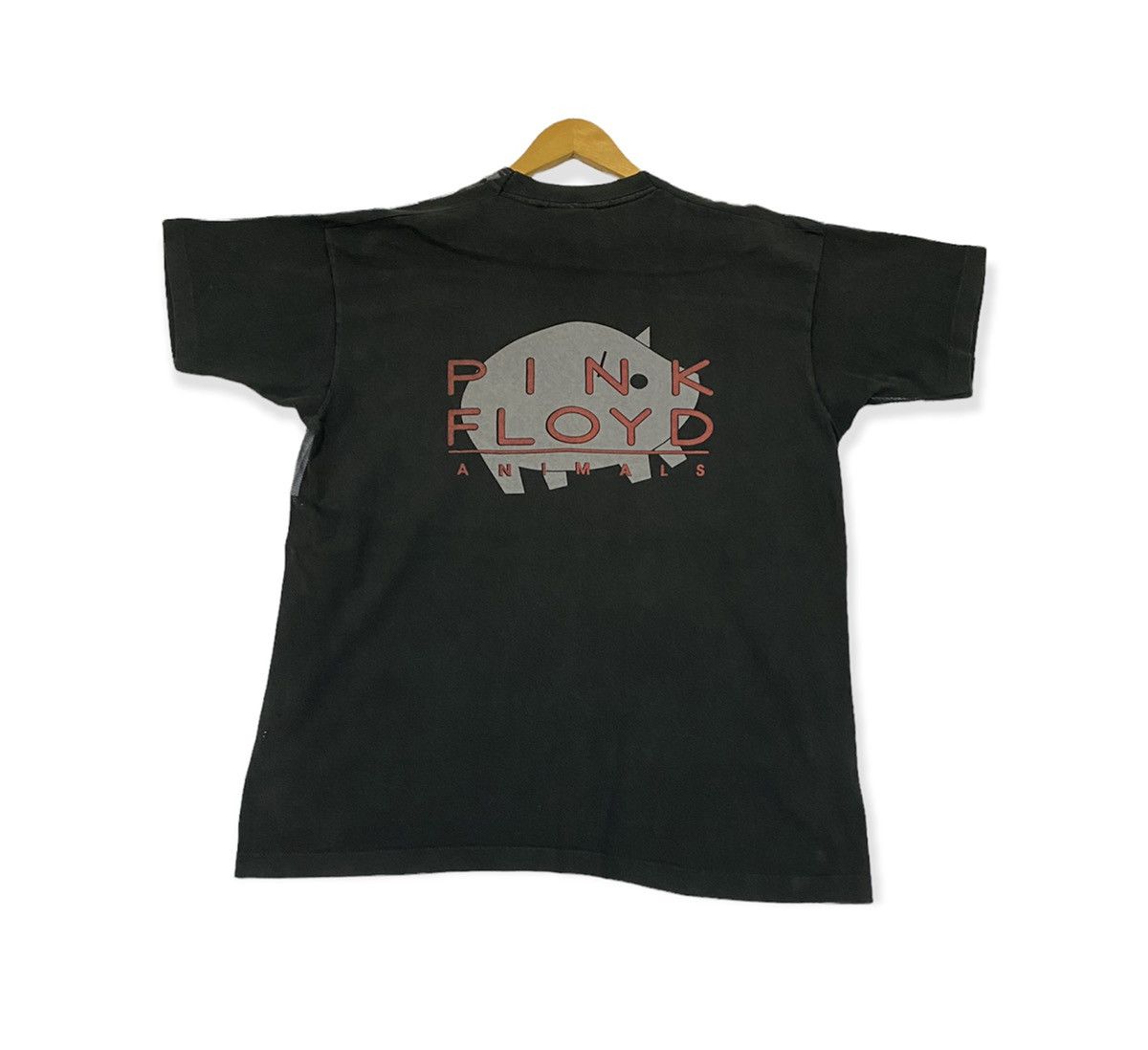 Band Tees vintage 1992 PINK FLOYD animal full print album t-shirts Size US L / EU 52-54 / 3 - 2 Thumbnail