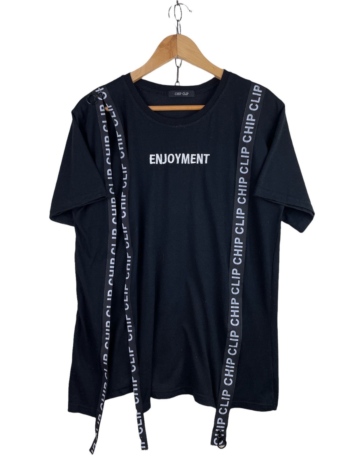Jpn Branded Chip Clip Zipper SS Tee