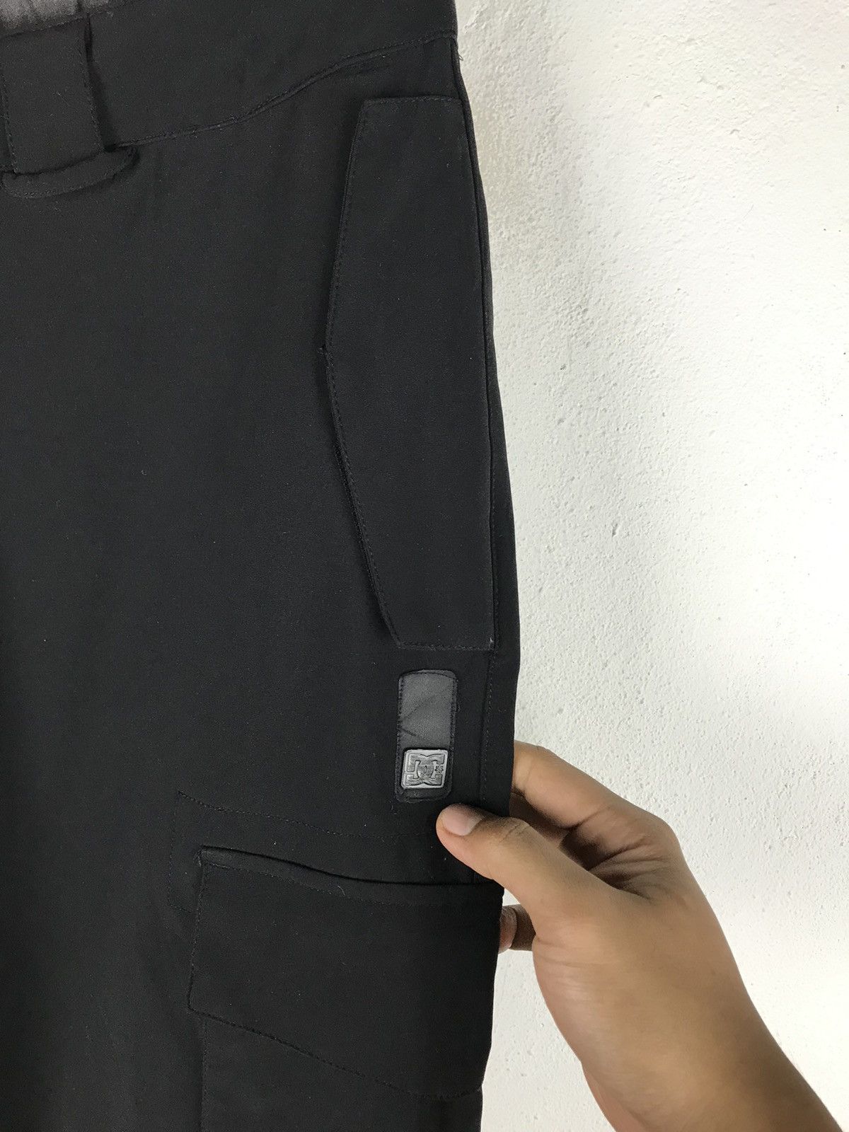 DC Vintage DC Snowboard Pants Black Cargo Style 2000s Technical Size US 34 / EU 50 - 6 Thumbnail