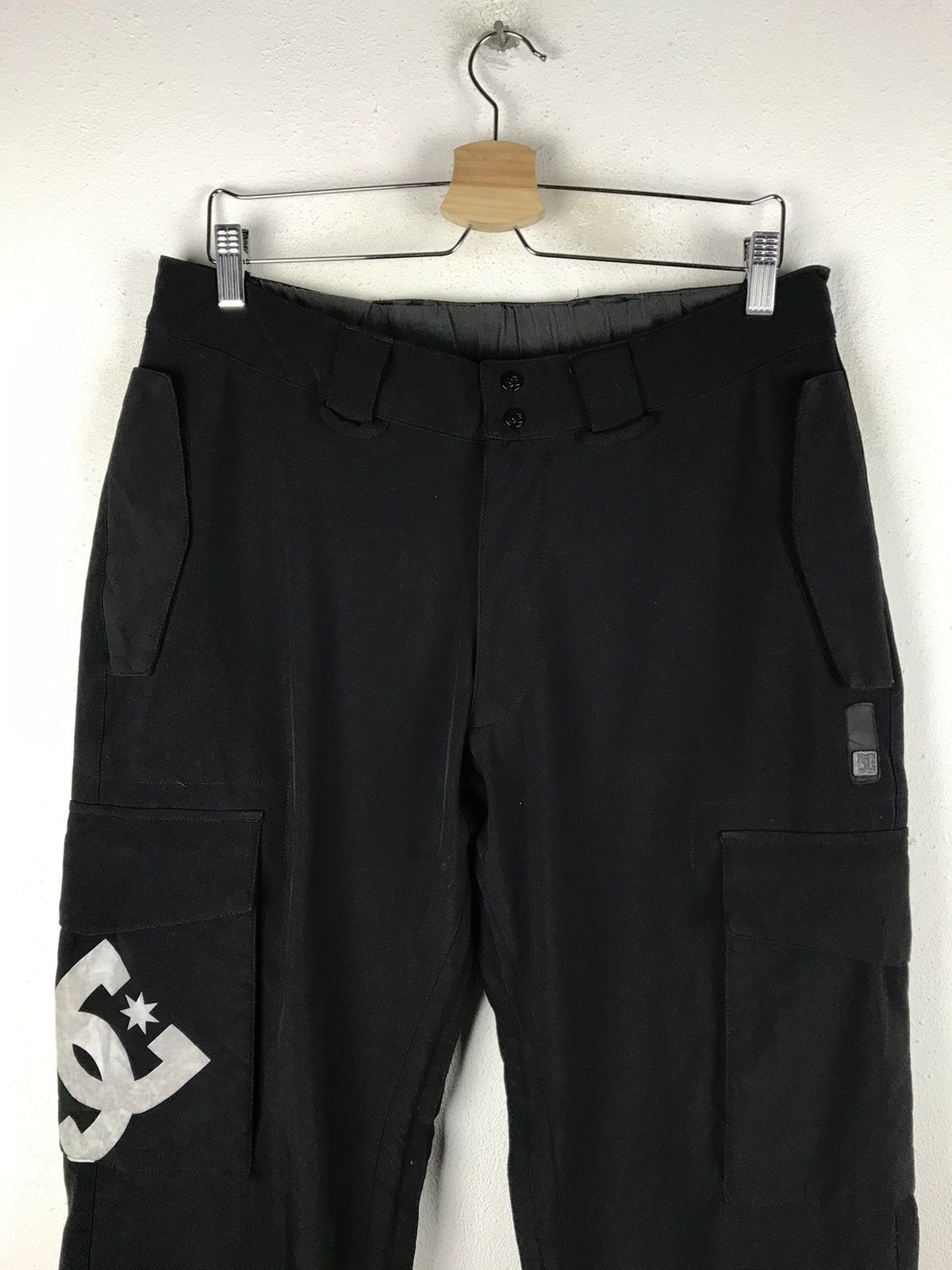 DC Vintage DC Snowboard Pants Black Cargo Style 2000s Technical Size US 34 / EU 50 - 5 Thumbnail