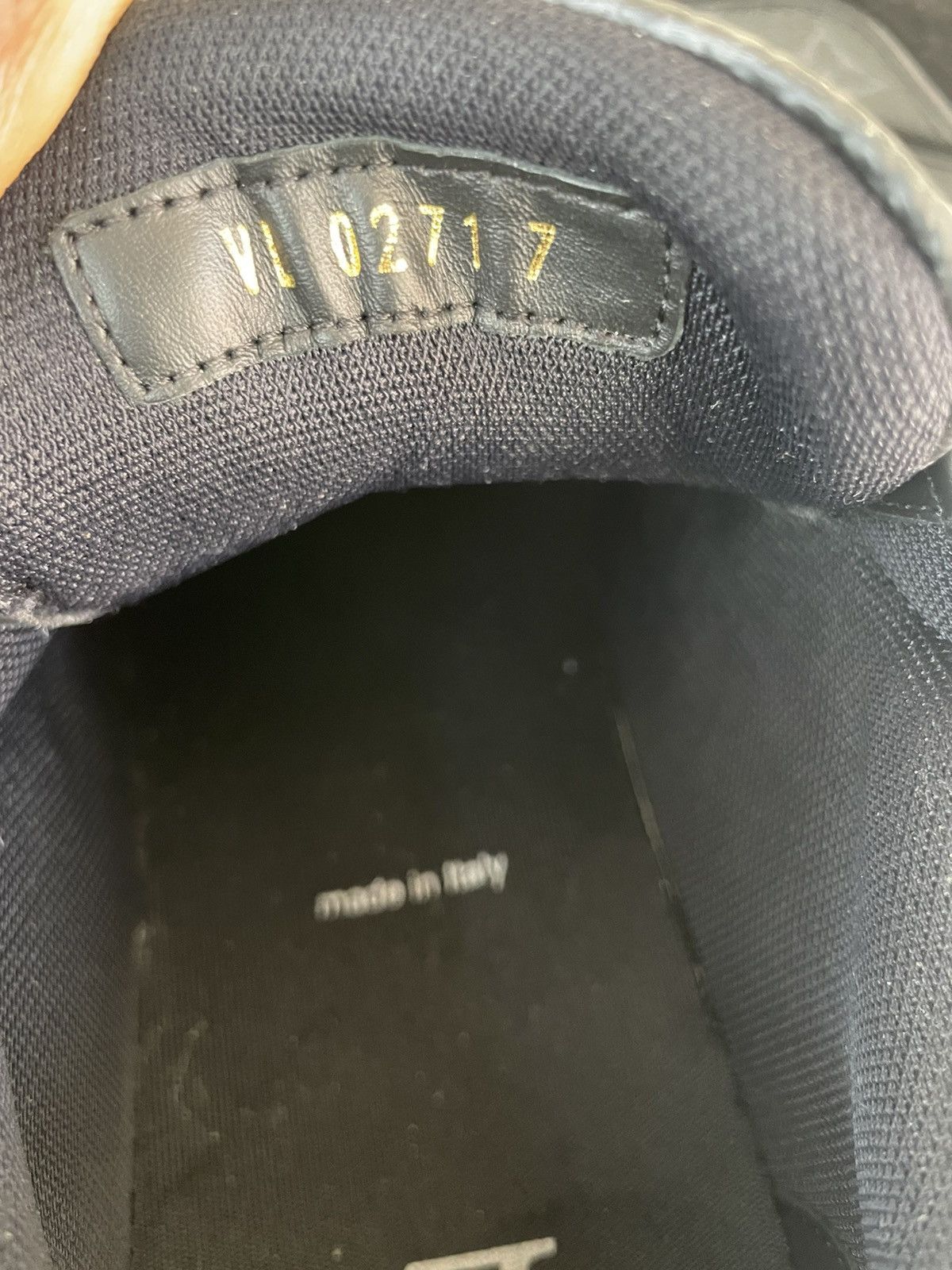Louis Vuitton Louis vuitton Monogram canvas sneakers Size US 8 / EU 41 - 8 Thumbnail