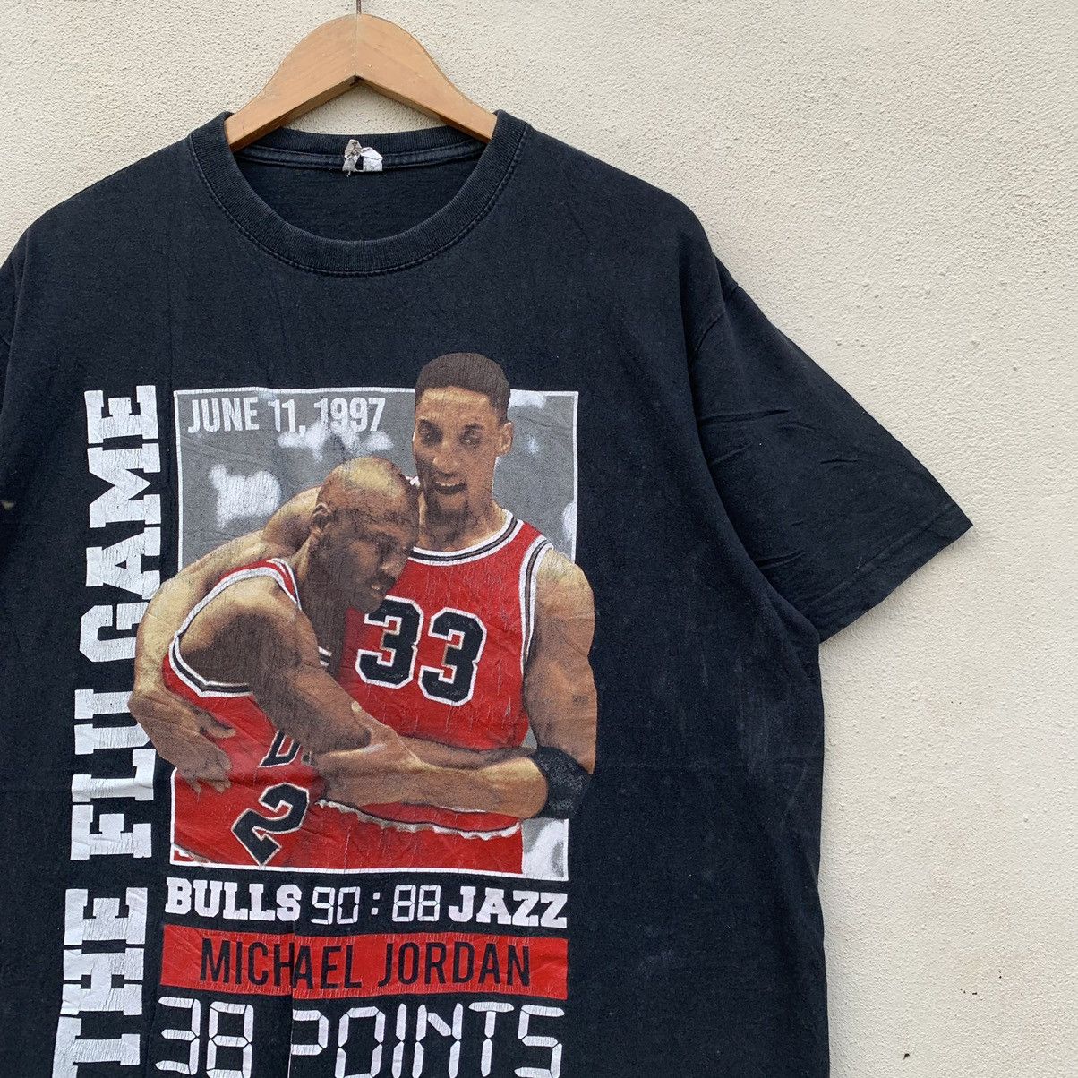 NBA × Vintage Vintage MICHAEL JORDAN CHICAGO BULLS MATCH POINT T-shirt Size US XL / EU 56 / 4 - 4 Thumbnail