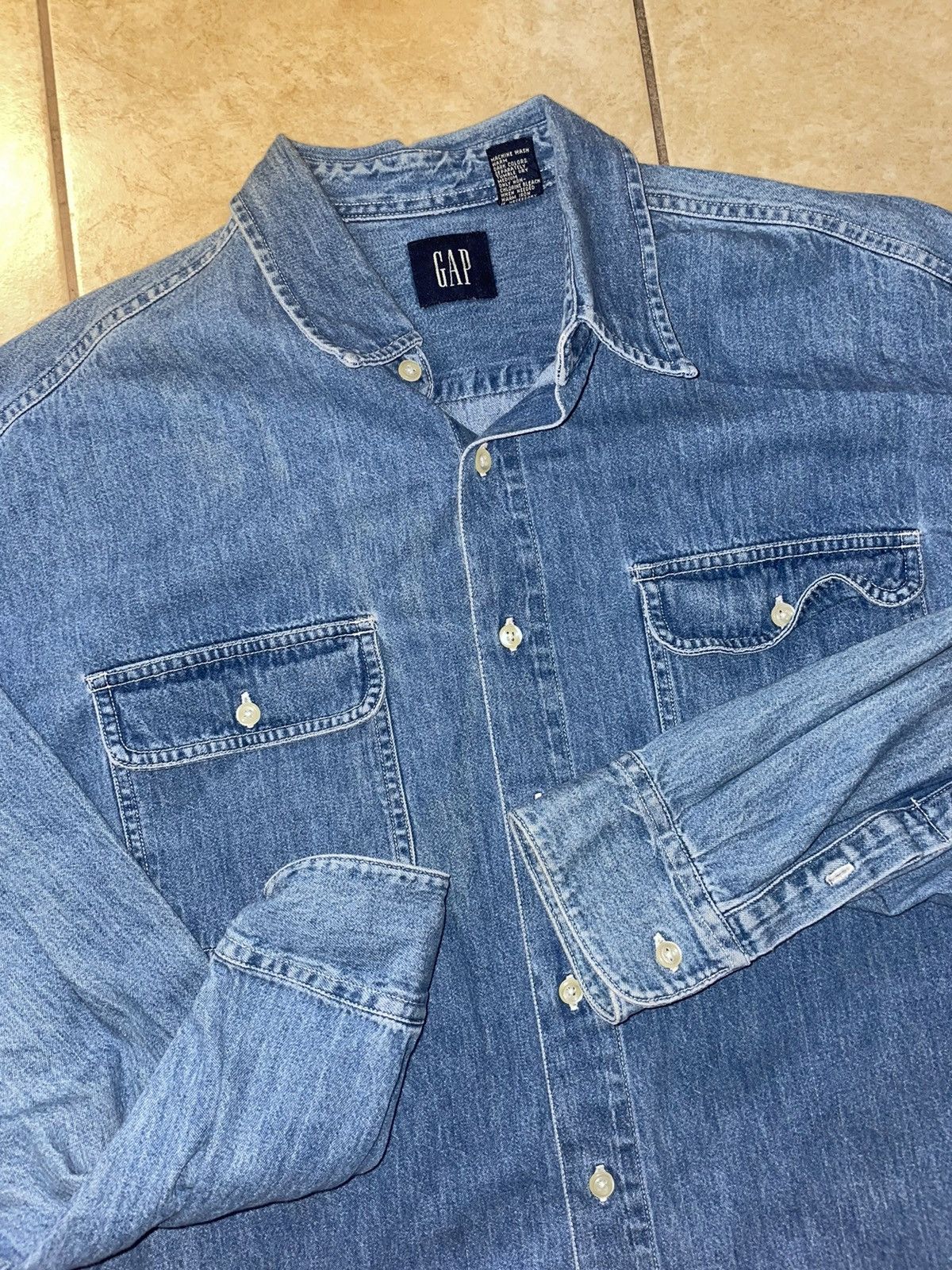 Gap × Vintage Vintage 90s Denim GAP button up double pocket shirt Size US L / EU 52-54 / 3 - 1 Thumbnail
