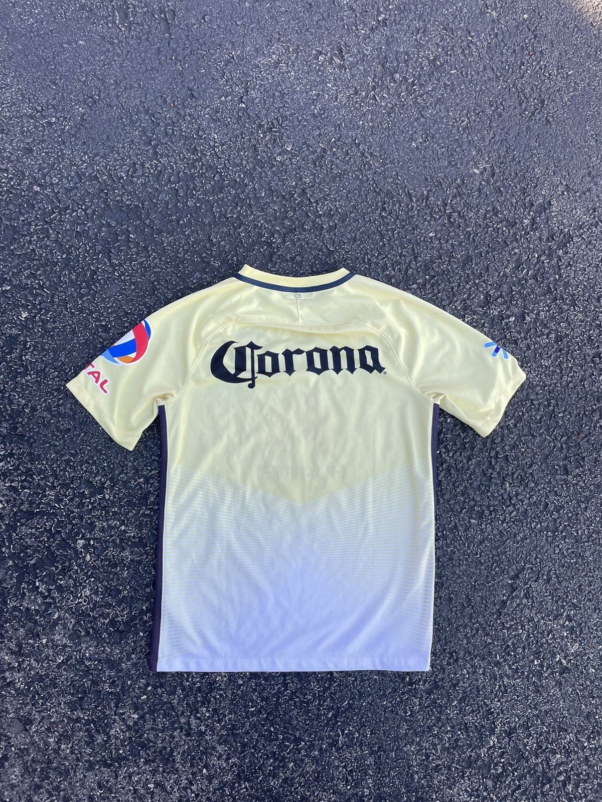 Nike Nike 2016 club America corona soccer jersey Size US M / EU 48-50 / 2 - 2 Thumbnail