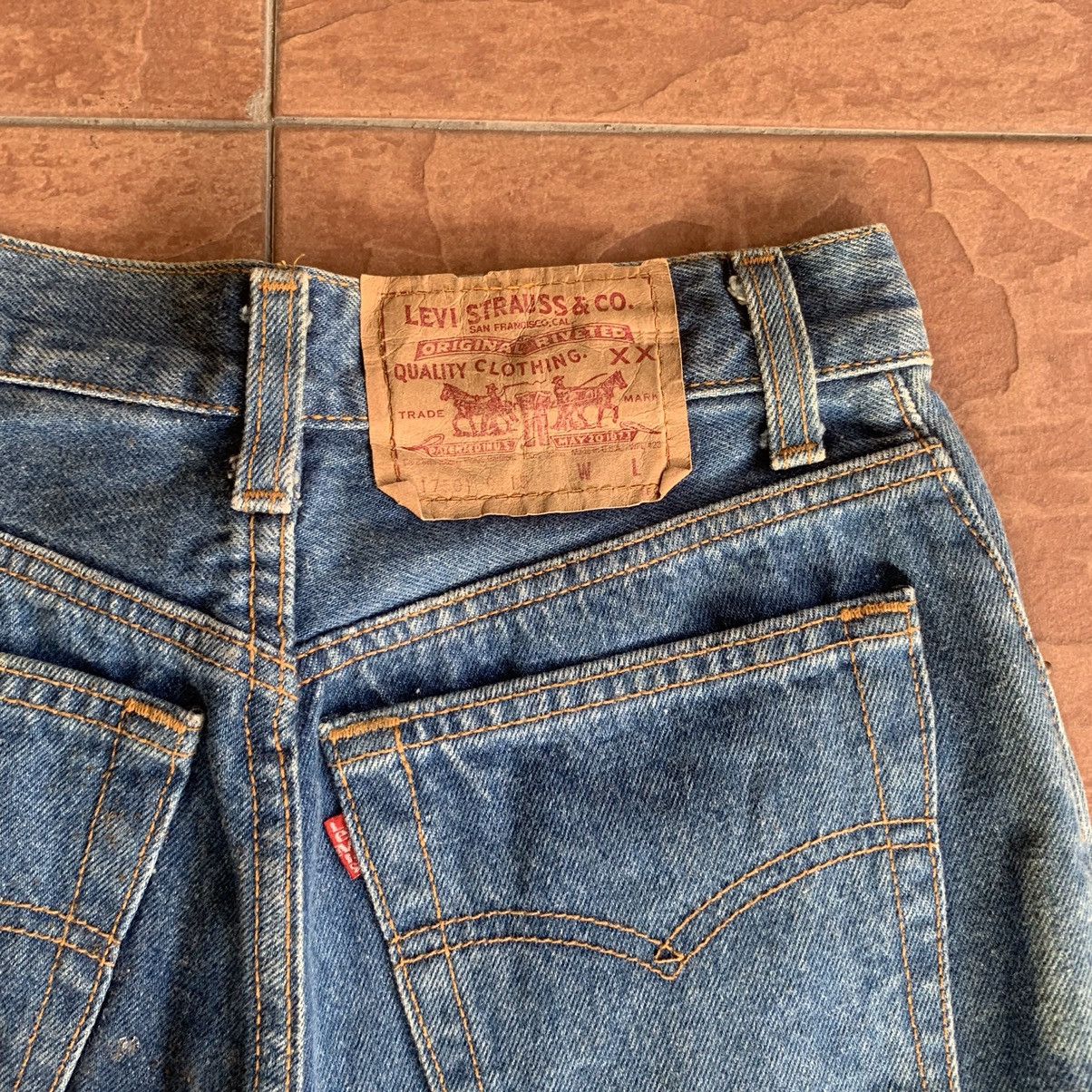 Levi's × Vintage 💥 1980’s VINTAGE LEVI’S JEANS LEVIS DENIM PANTS WAIST 24 Size US 26 / EU 42 - 13 Thumbnail