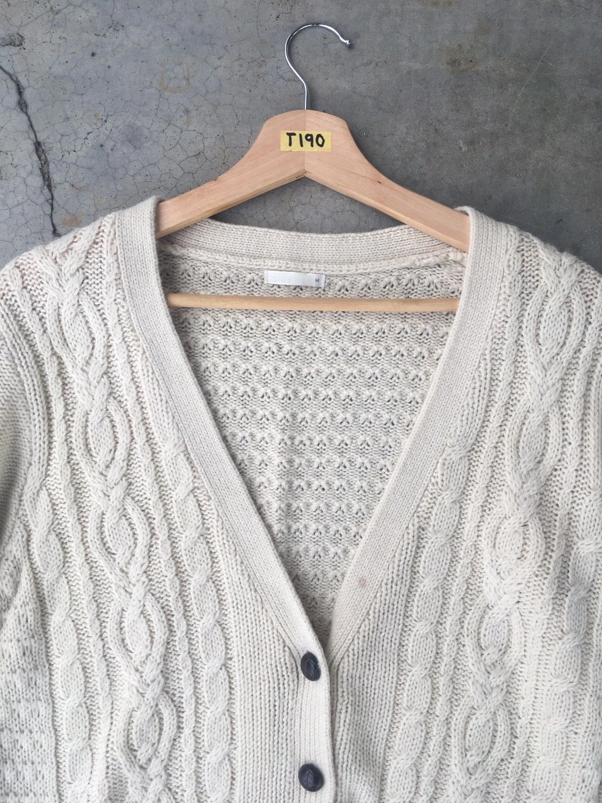 Aran Isles Knitwear 📌Sweater Cardigan Pullover Pure Knitting Pattern Size US M / EU 48-50 / 2 - 3 Thumbnail