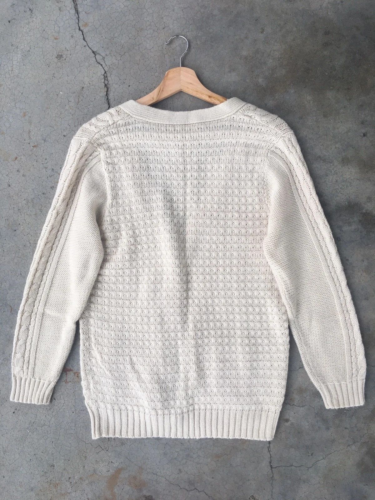 Aran Isles Knitwear 📌Sweater Cardigan Pullover Pure Knitting Pattern Size US M / EU 48-50 / 2 - 8 Thumbnail