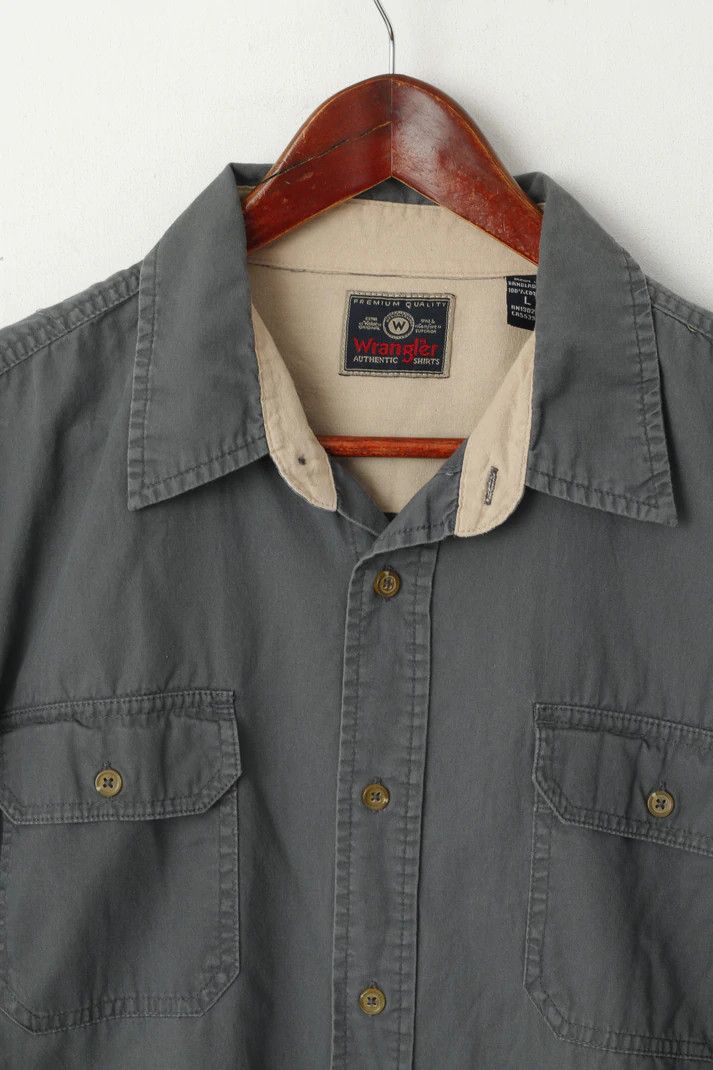 Wrangler Wrangler Men L Casual Shirt Grey Cotton Vintage 0441 Size US L / EU 52-54 / 3 - 3 Thumbnail