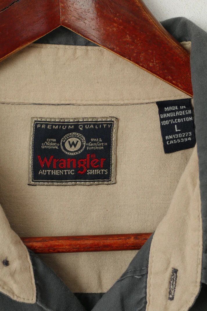 Wrangler Wrangler Men L Casual Shirt Grey Cotton Vintage 0441 Size US L / EU 52-54 / 3 - 4 Thumbnail