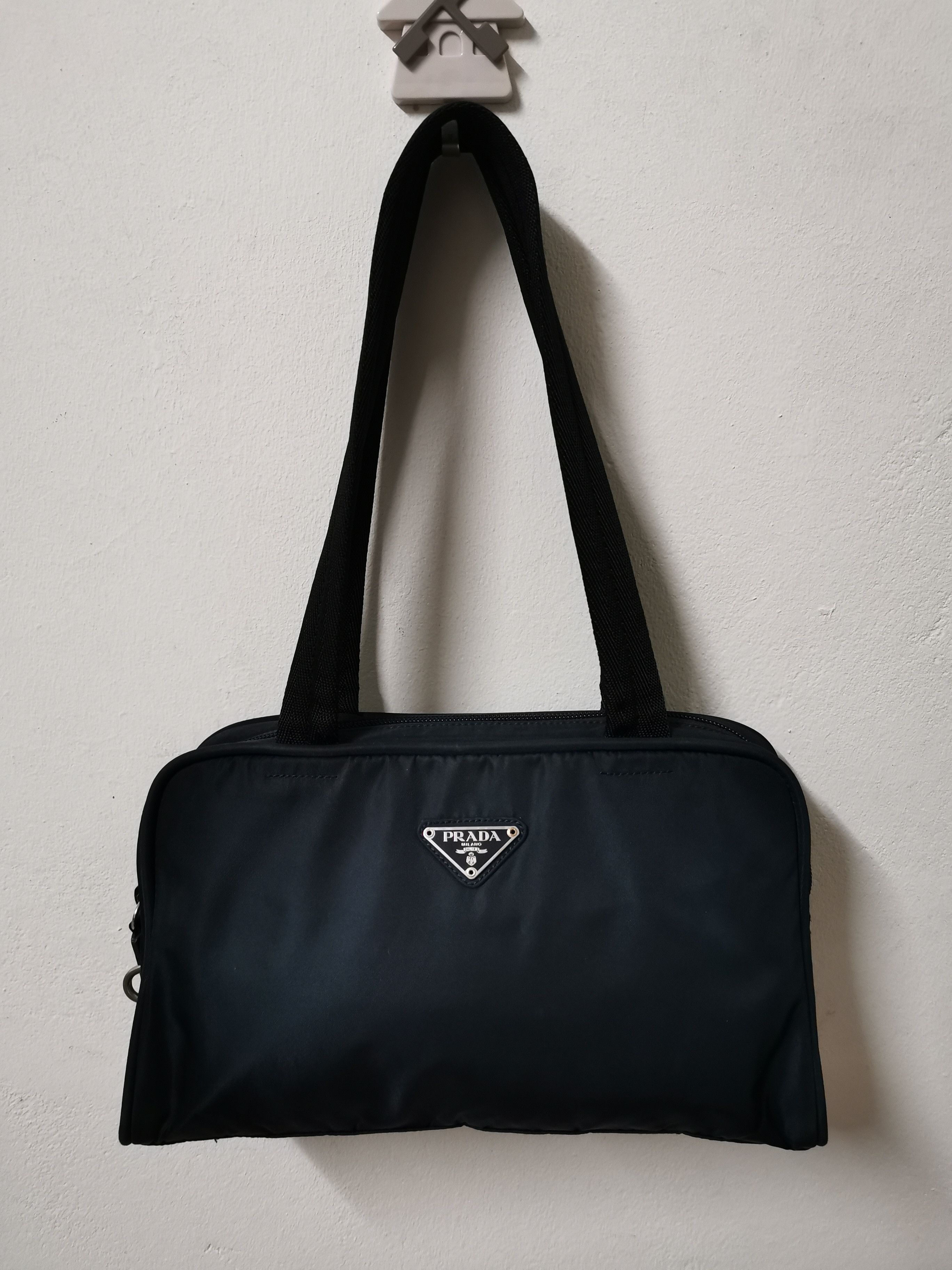 Prada Prada Navy Blue handbag Size ONE SIZE - 1 Thumbnail