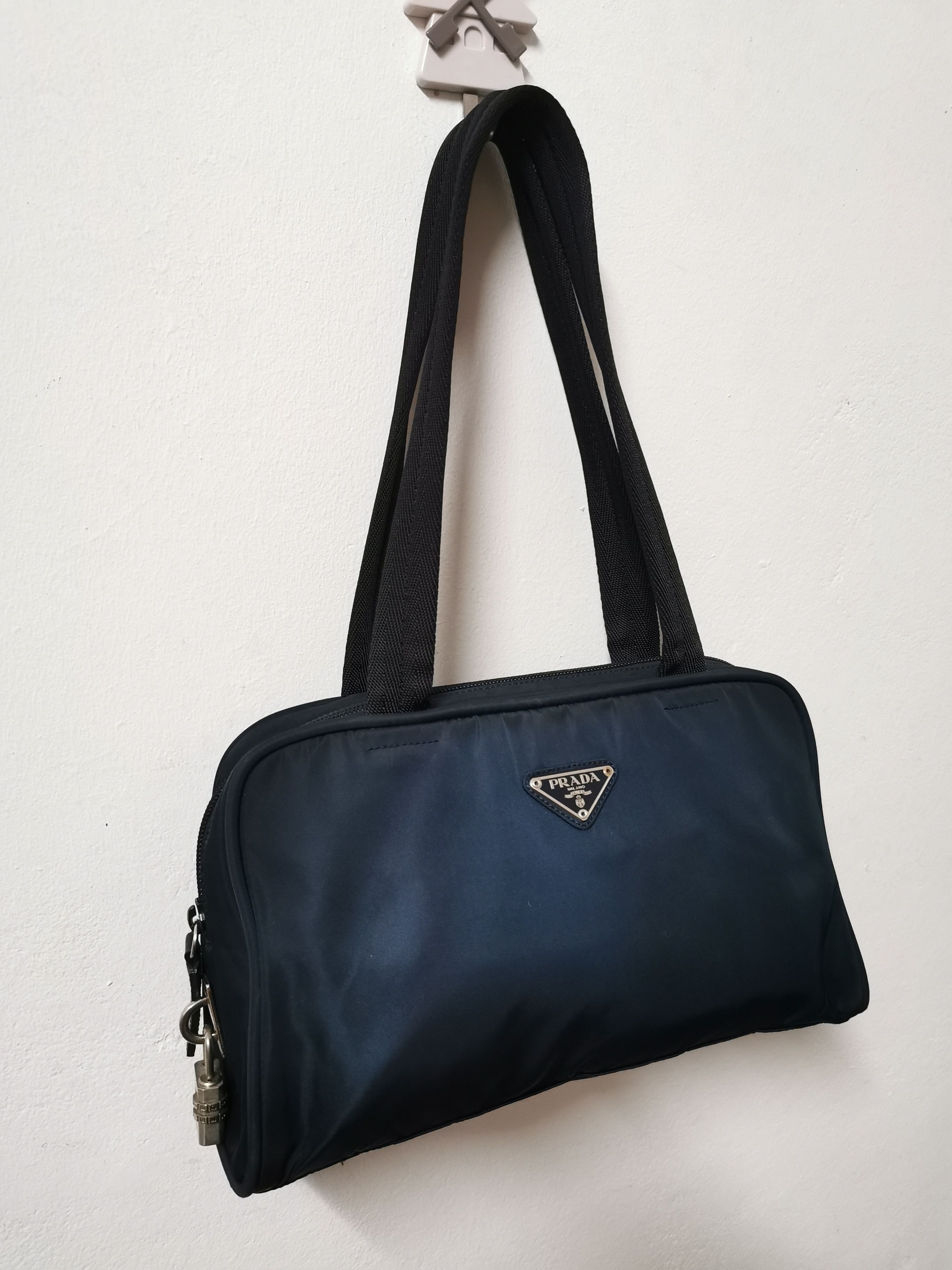 Prada Prada Navy Blue handbag Size ONE SIZE - 3 Thumbnail