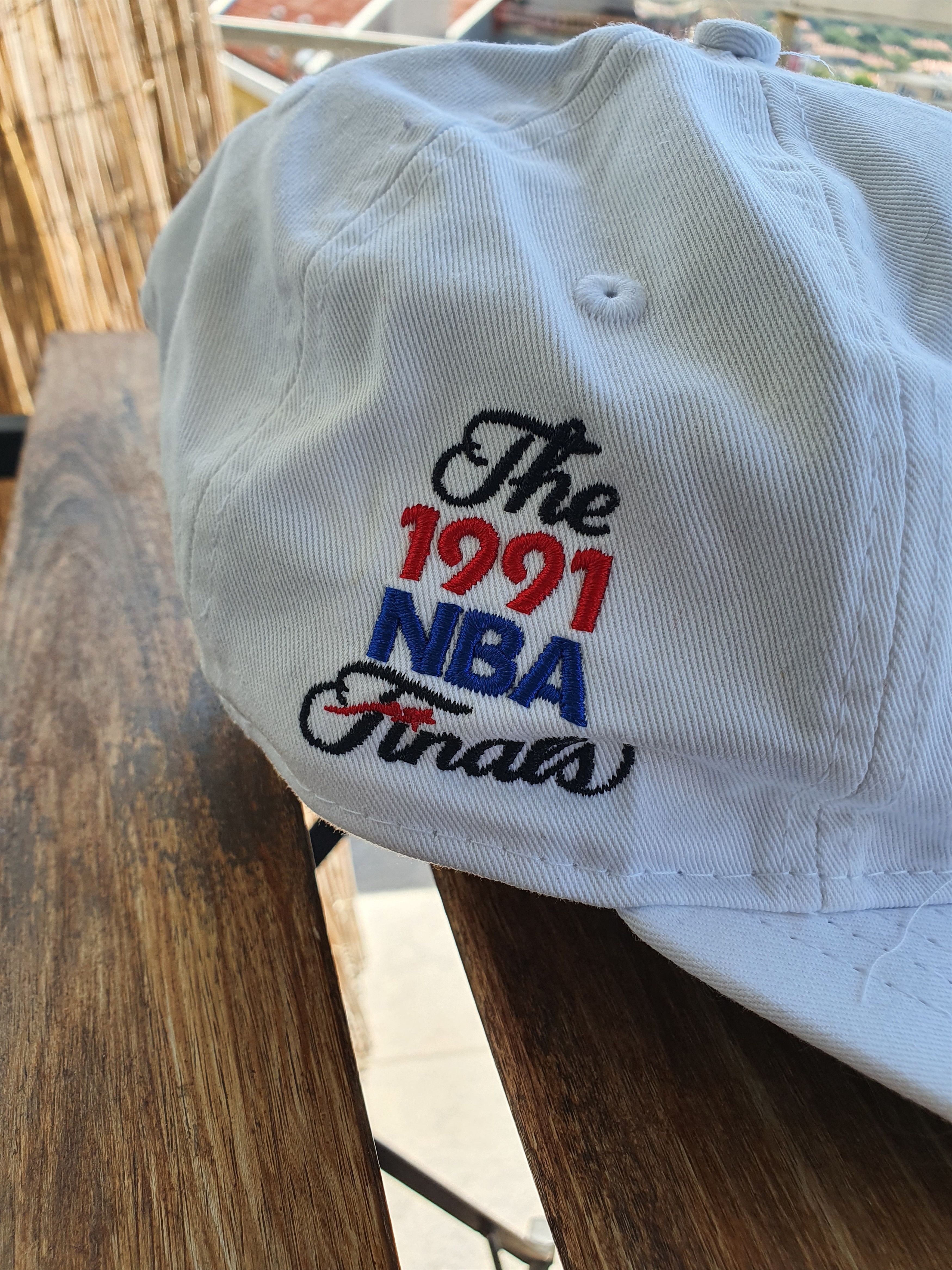 NBA × New Era Chicago Bulls 1991 Champions New Era Heritage Series hat Size ONE SIZE - 9 Thumbnail